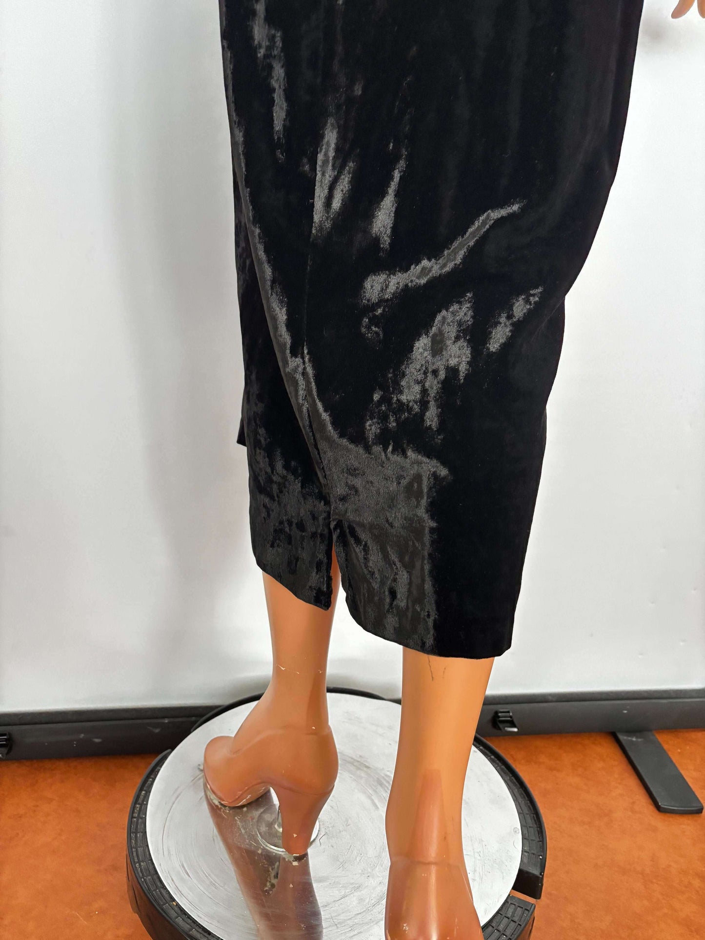 3XL | Black Velvet 1940s Style Dress