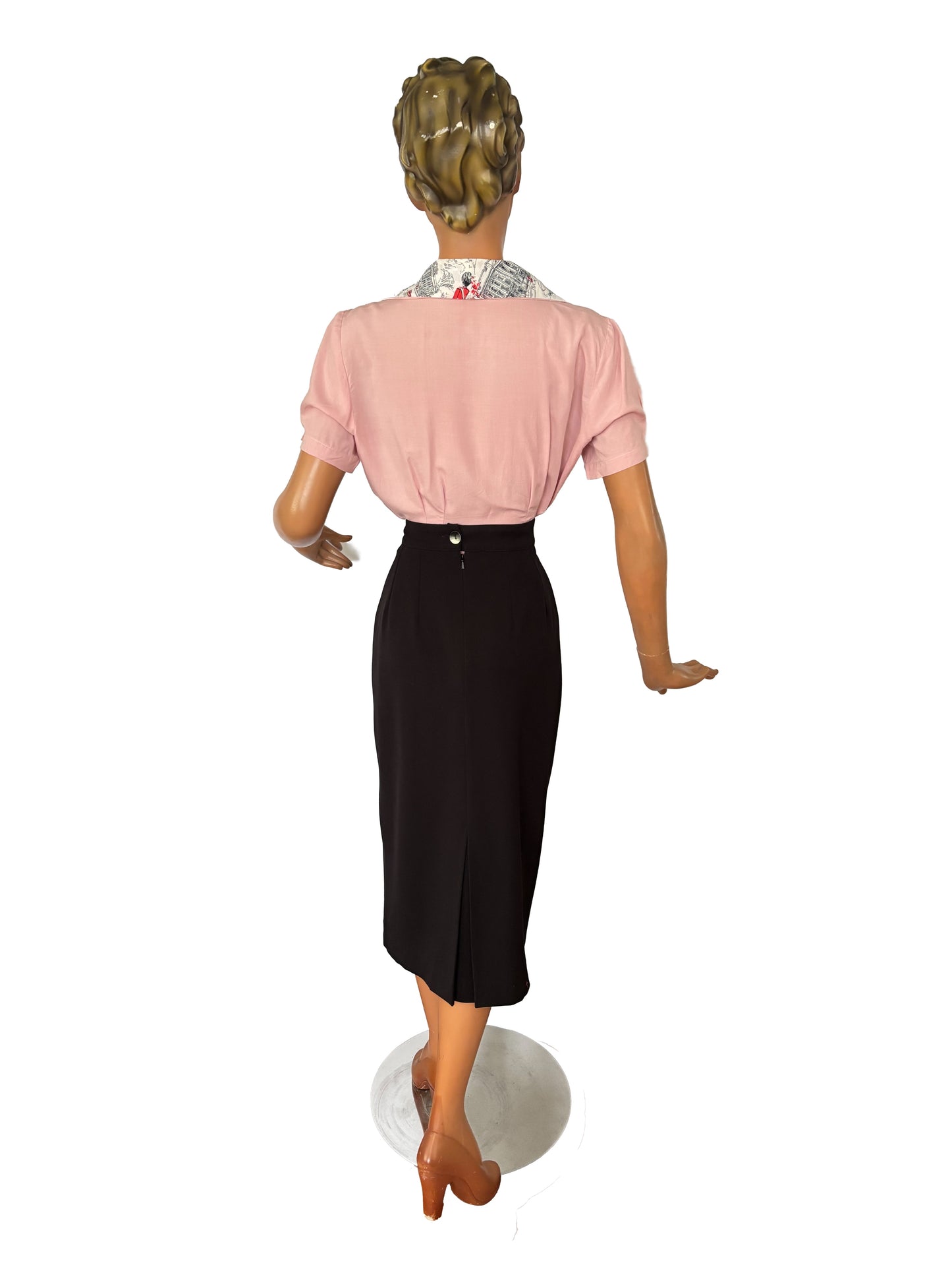 M | Vintage Tourist Scarf 1940s Style Blouse