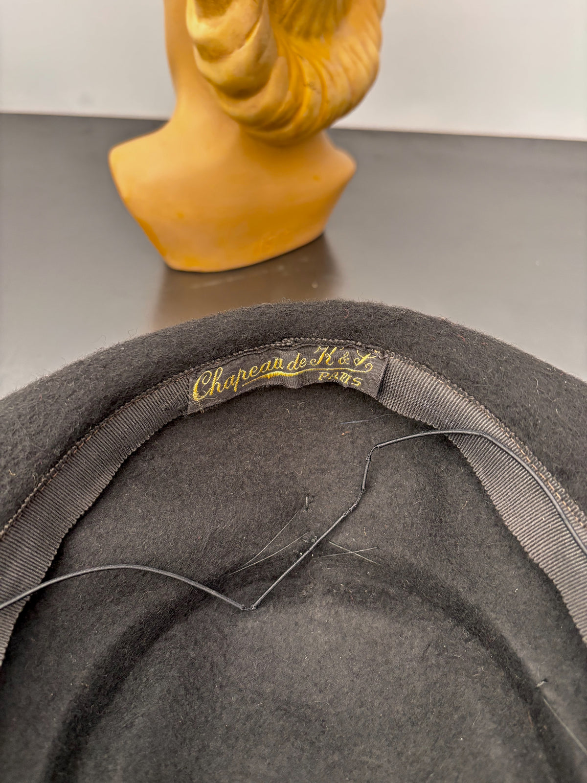 1930s/40s Black Felt Hat Chapeau de K&S Paris