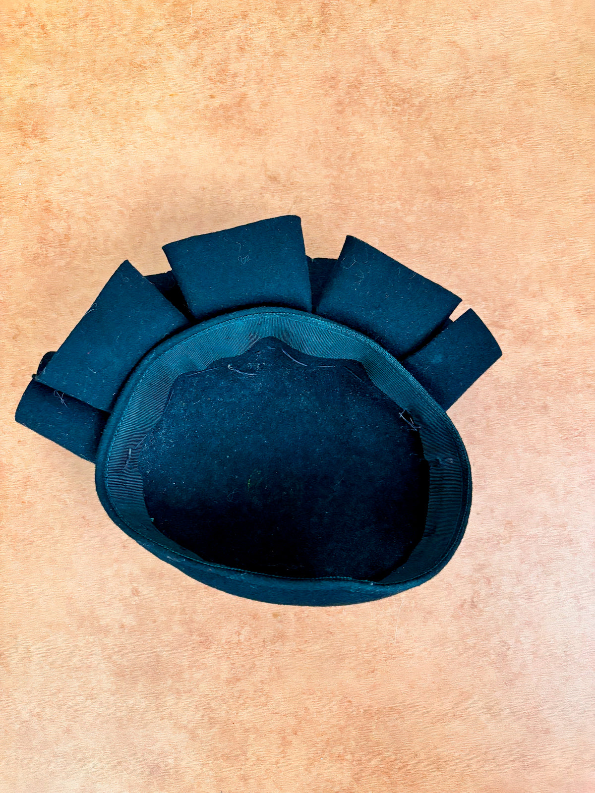 1940s Black Felt Looped Halo Hat