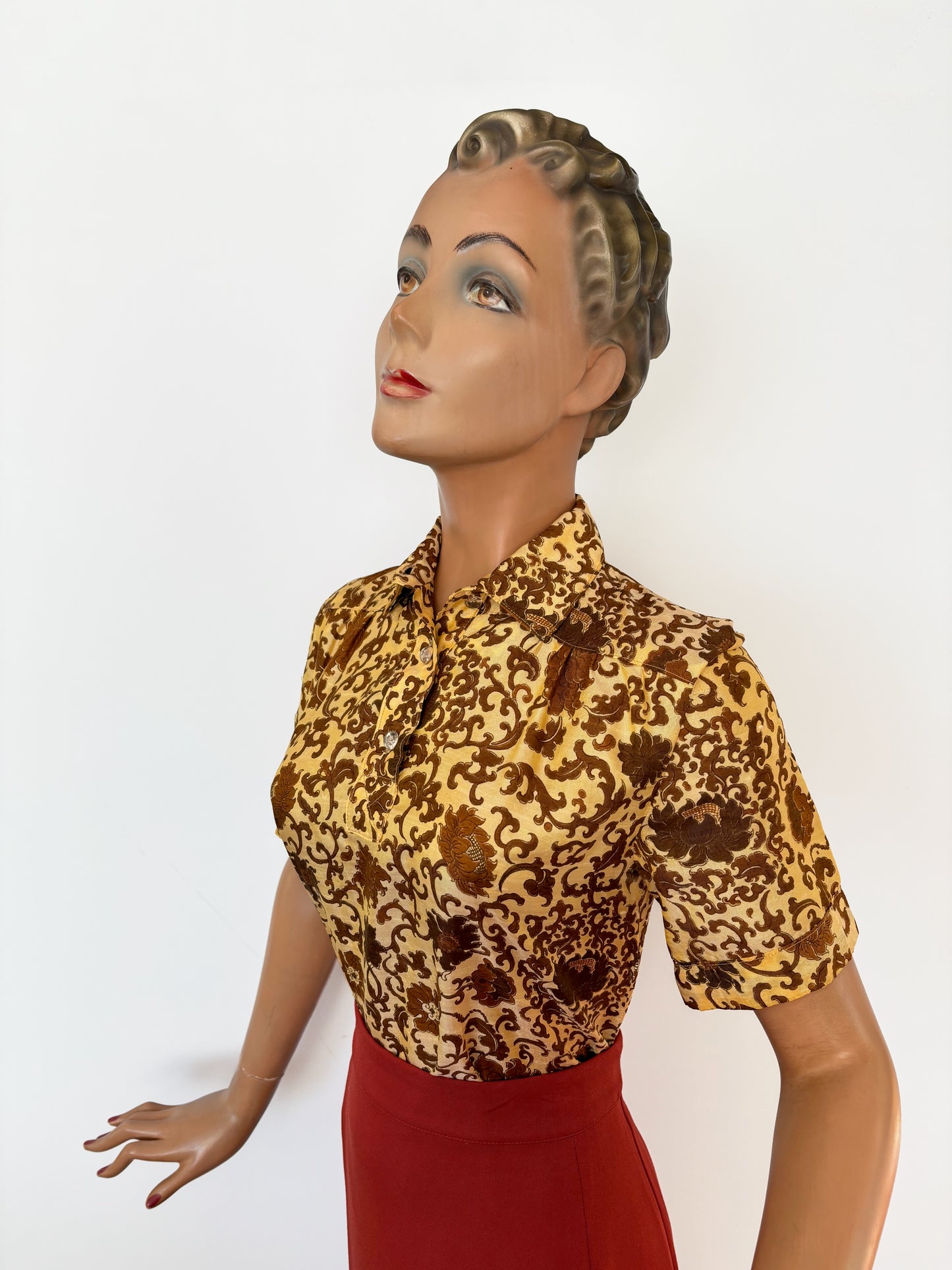 S/M | 1960s/70s Raw Silk Batik Blouse