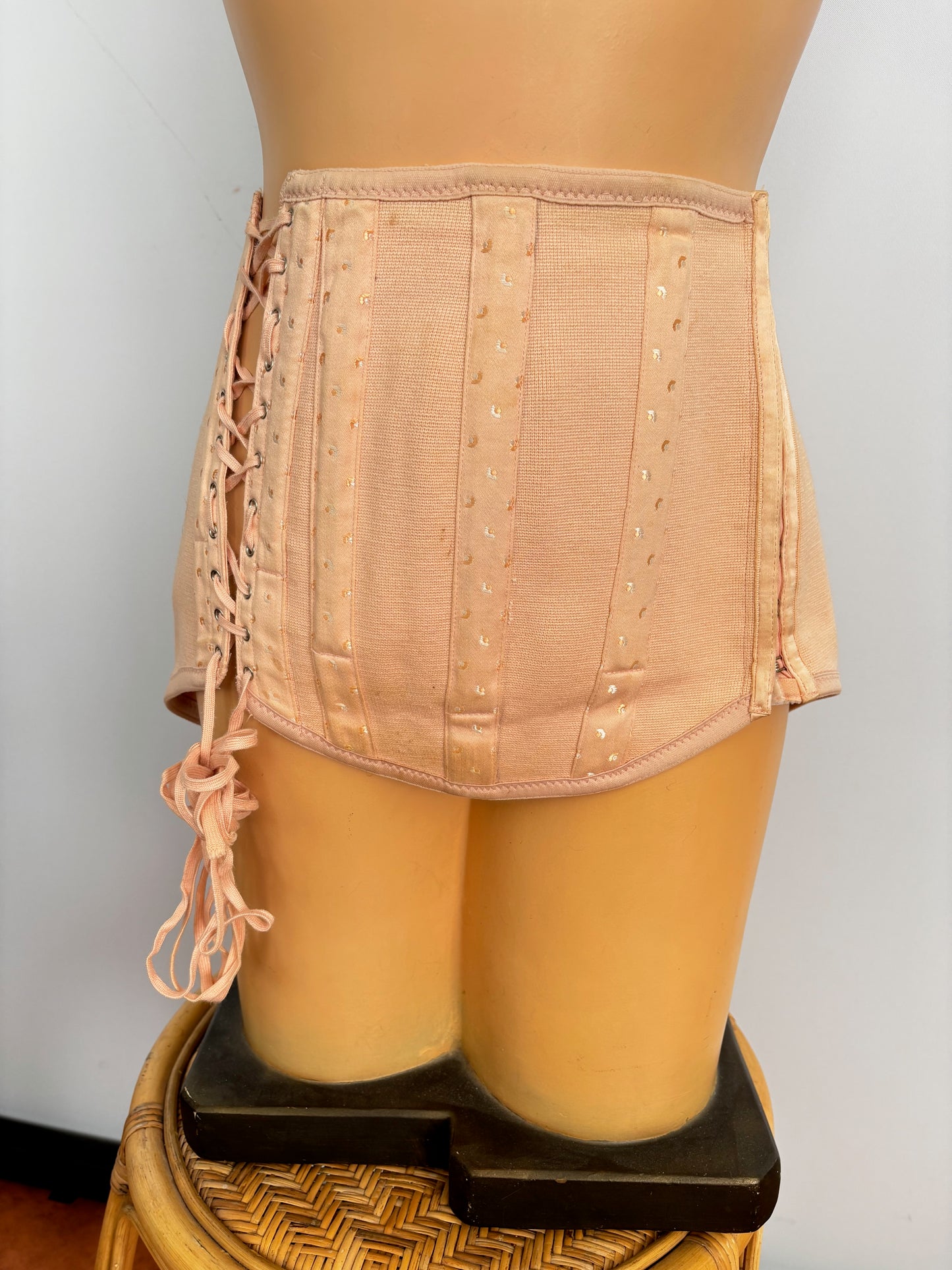 XXL | 1950s Deadstock Girdle