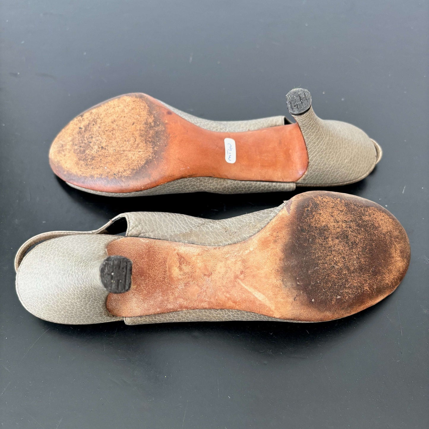 1950s Dominique Romano New York Grey Leather Peep Toe Slingback Heels Lily Scarlet