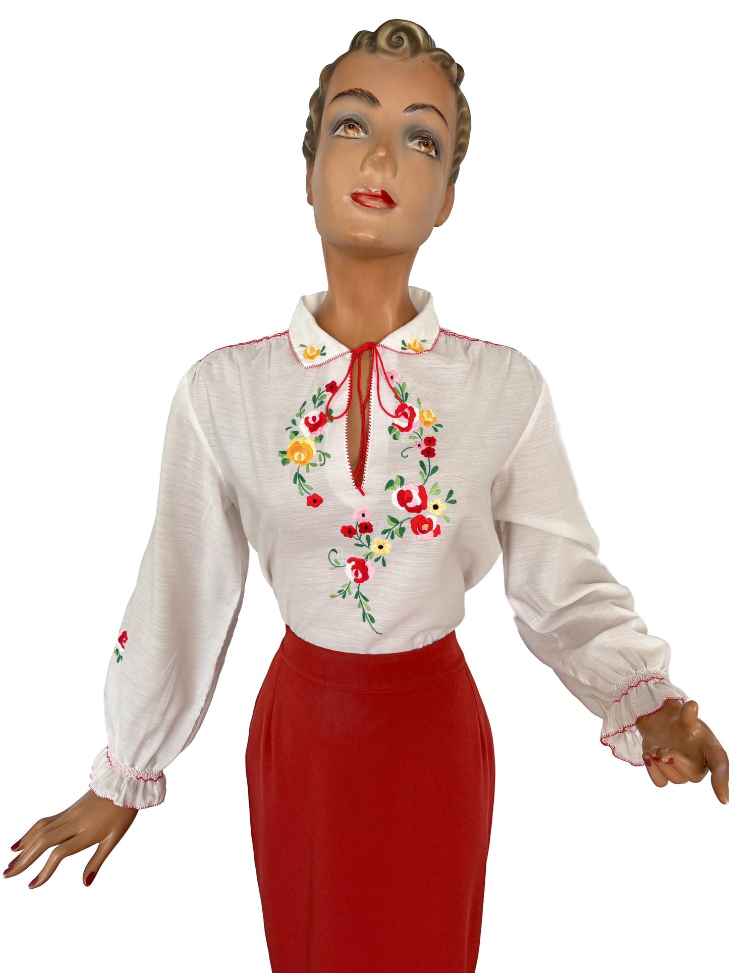 M/L | 1970s Hungarian Embroidered Blouse