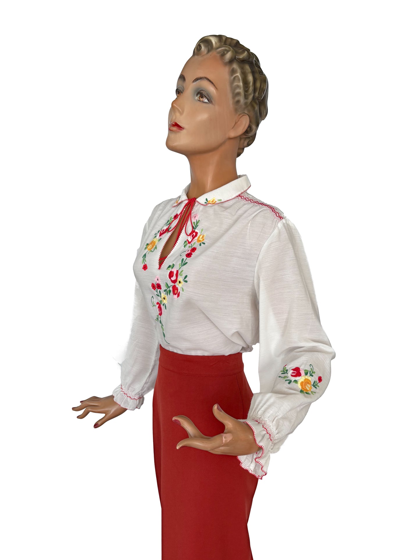 M/L | 1970s Hungarian Embroidered Blouse