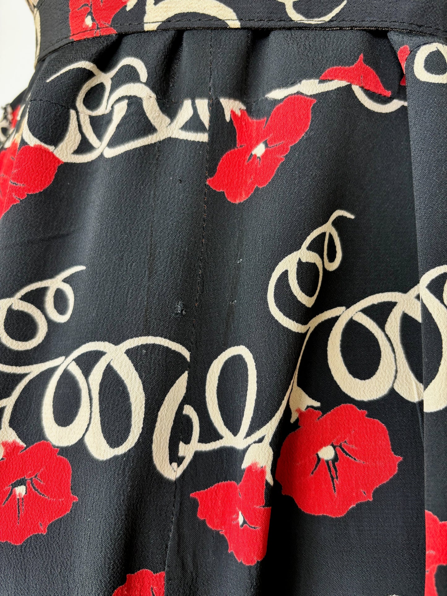 M | 1940s Midnight Blue Rayon Poppies and Swirls Dress