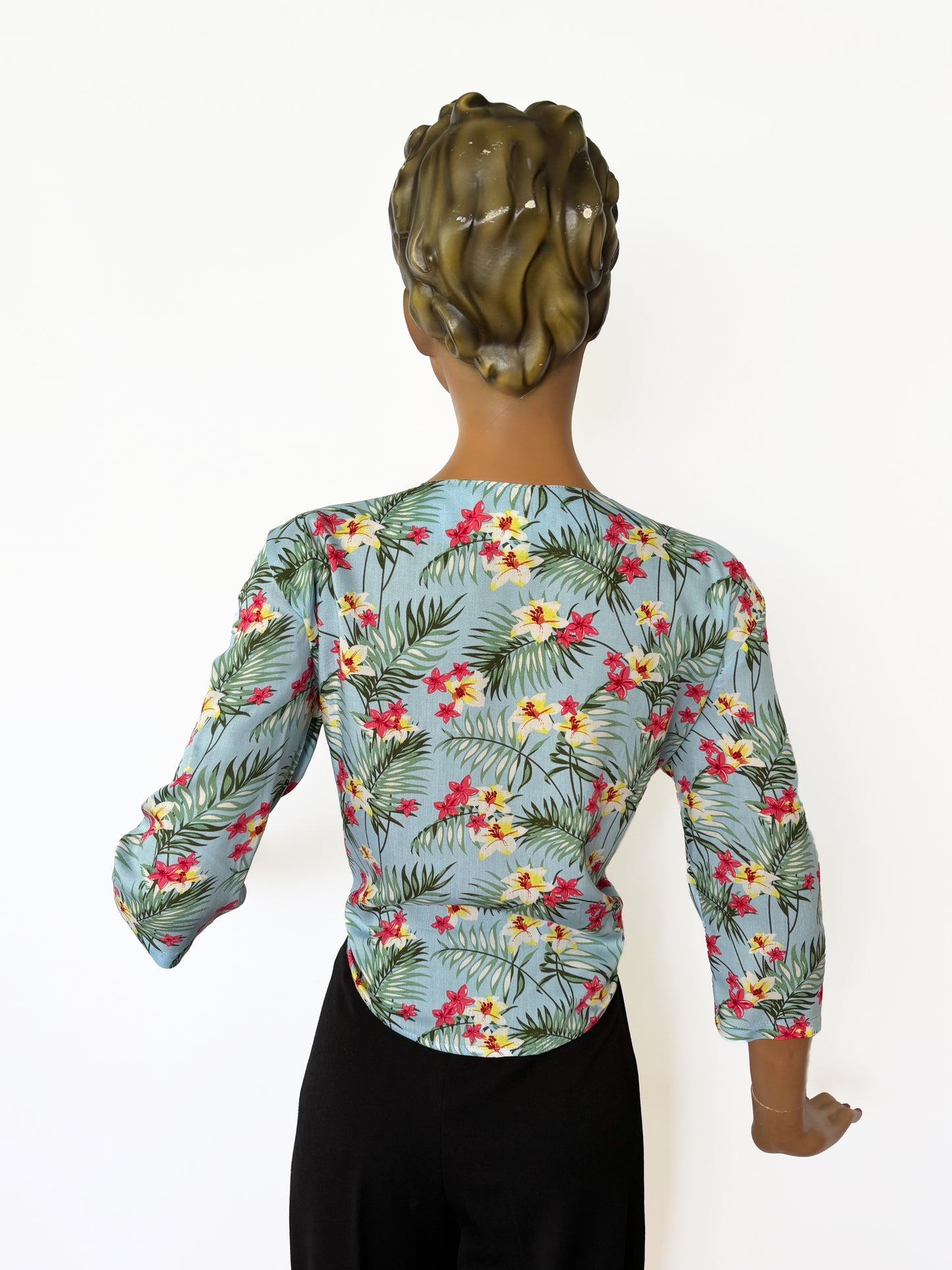 Sandy 1950s Tie Top