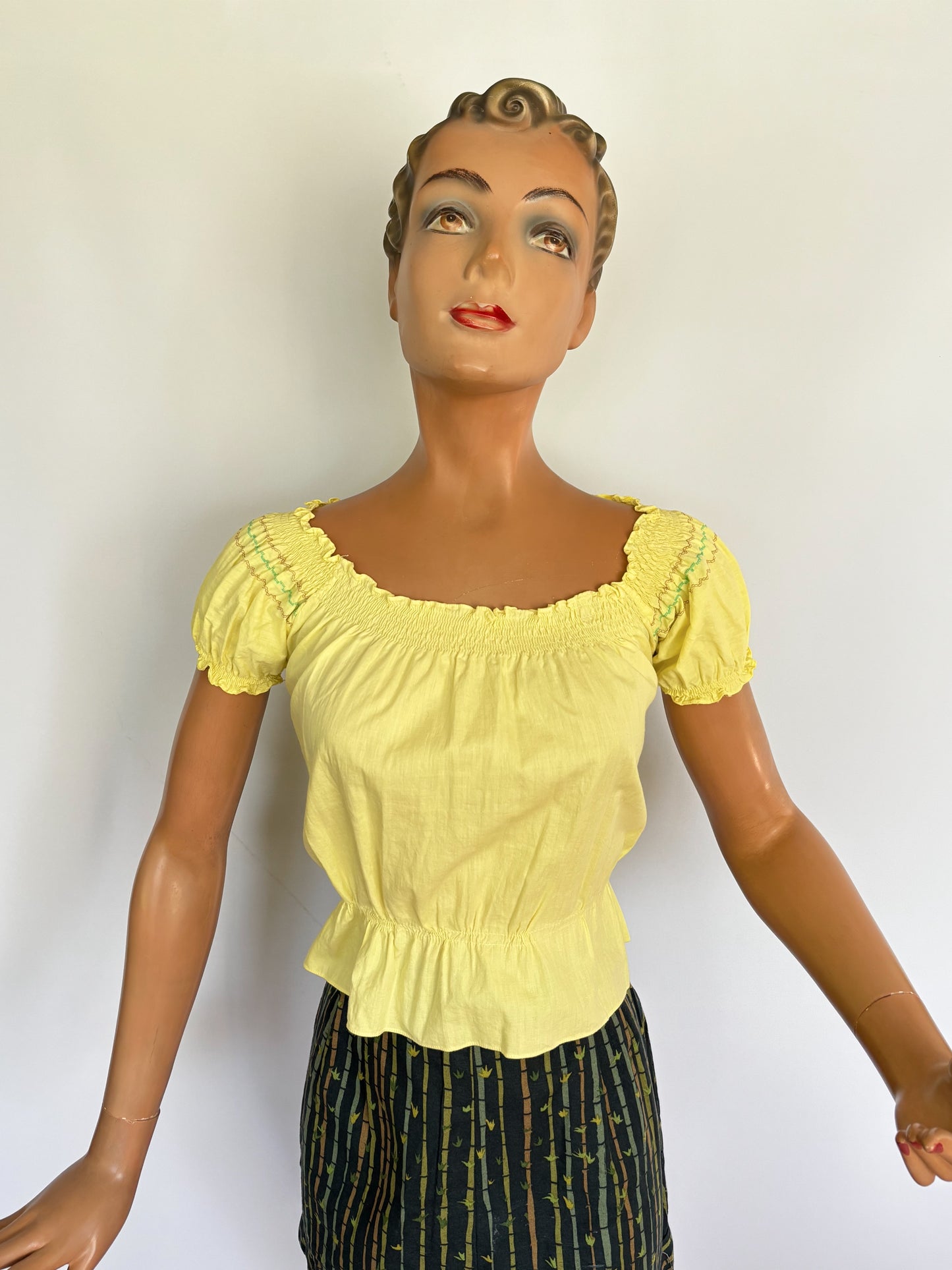 Vintage Telsalda Patio Crop Top | S