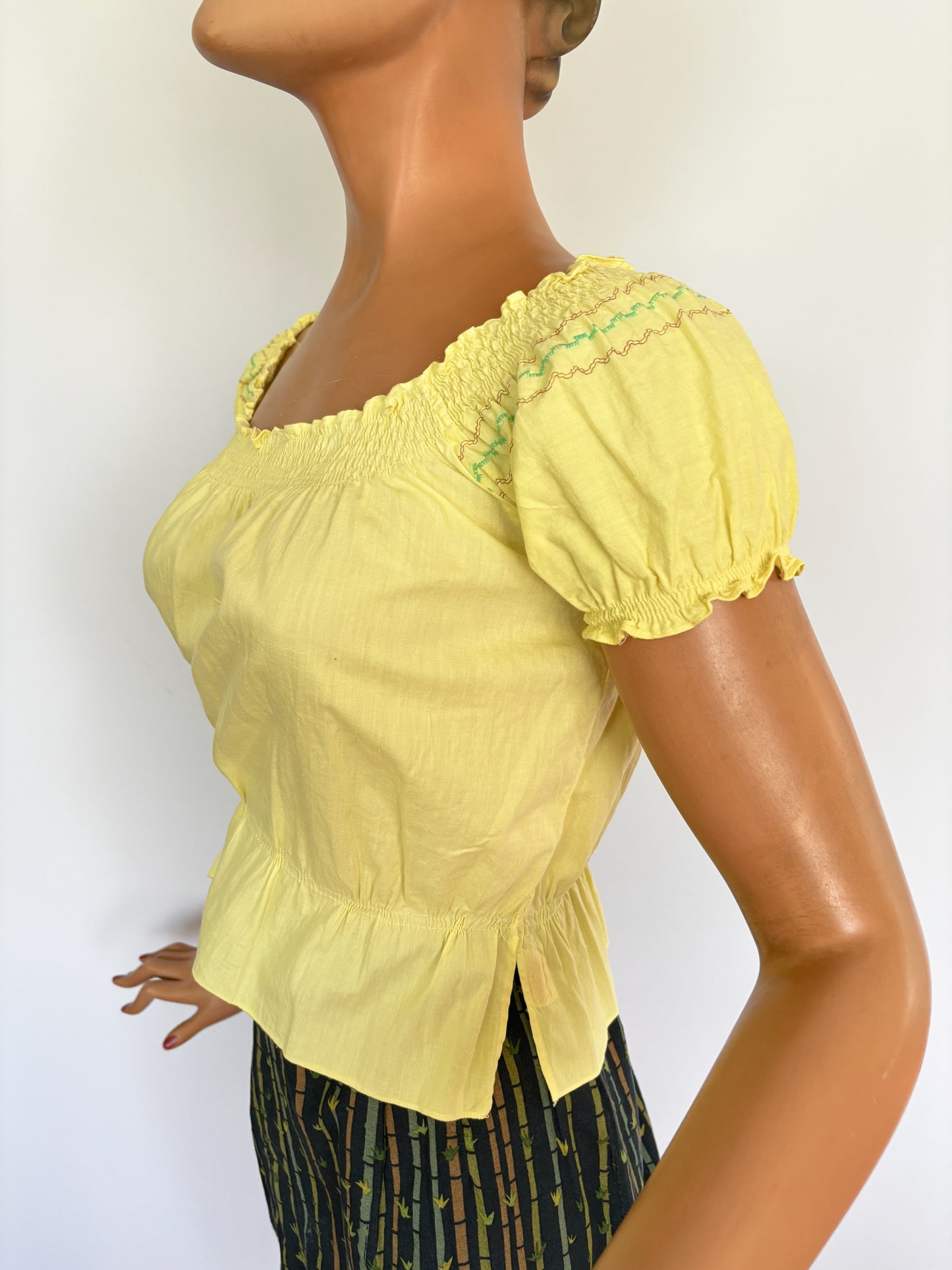 Vintage Telsalda Patio Crop Top | S