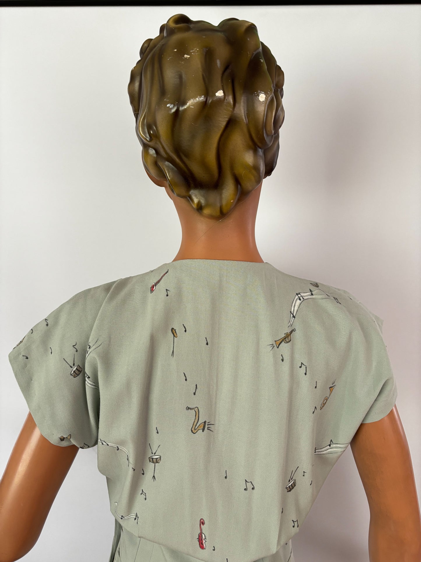 S | 1940s Style Vintage Gabardine Hand Painted Musical Novelty Print Dress