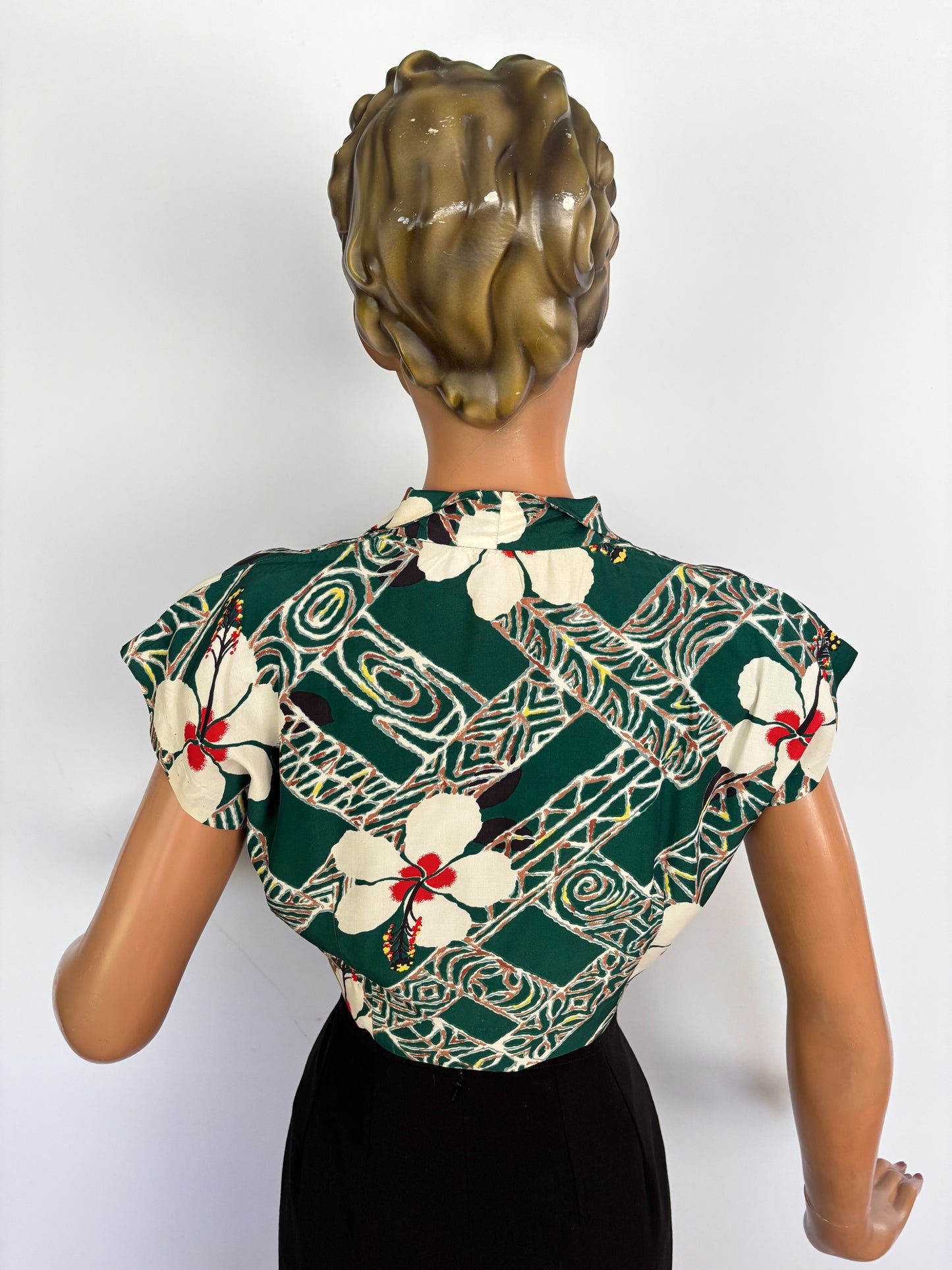 1950s Hawaiian Togs Tapa Hibiscus Bolero Jacket | M