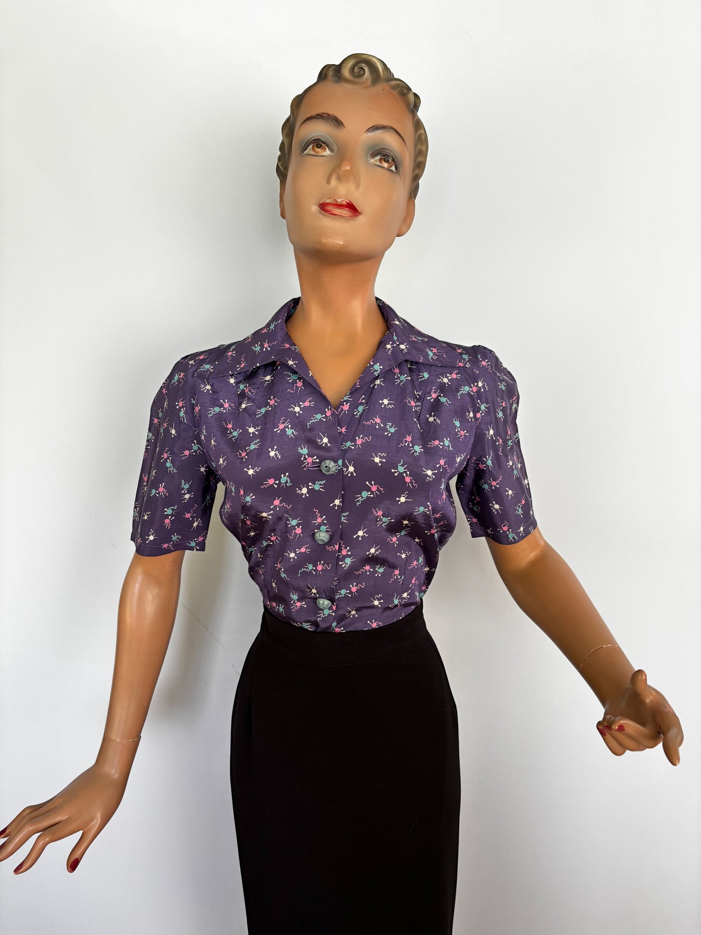 M | Repro Blouse Vintage Yarn & Knitting Needle Print Novelty Silk