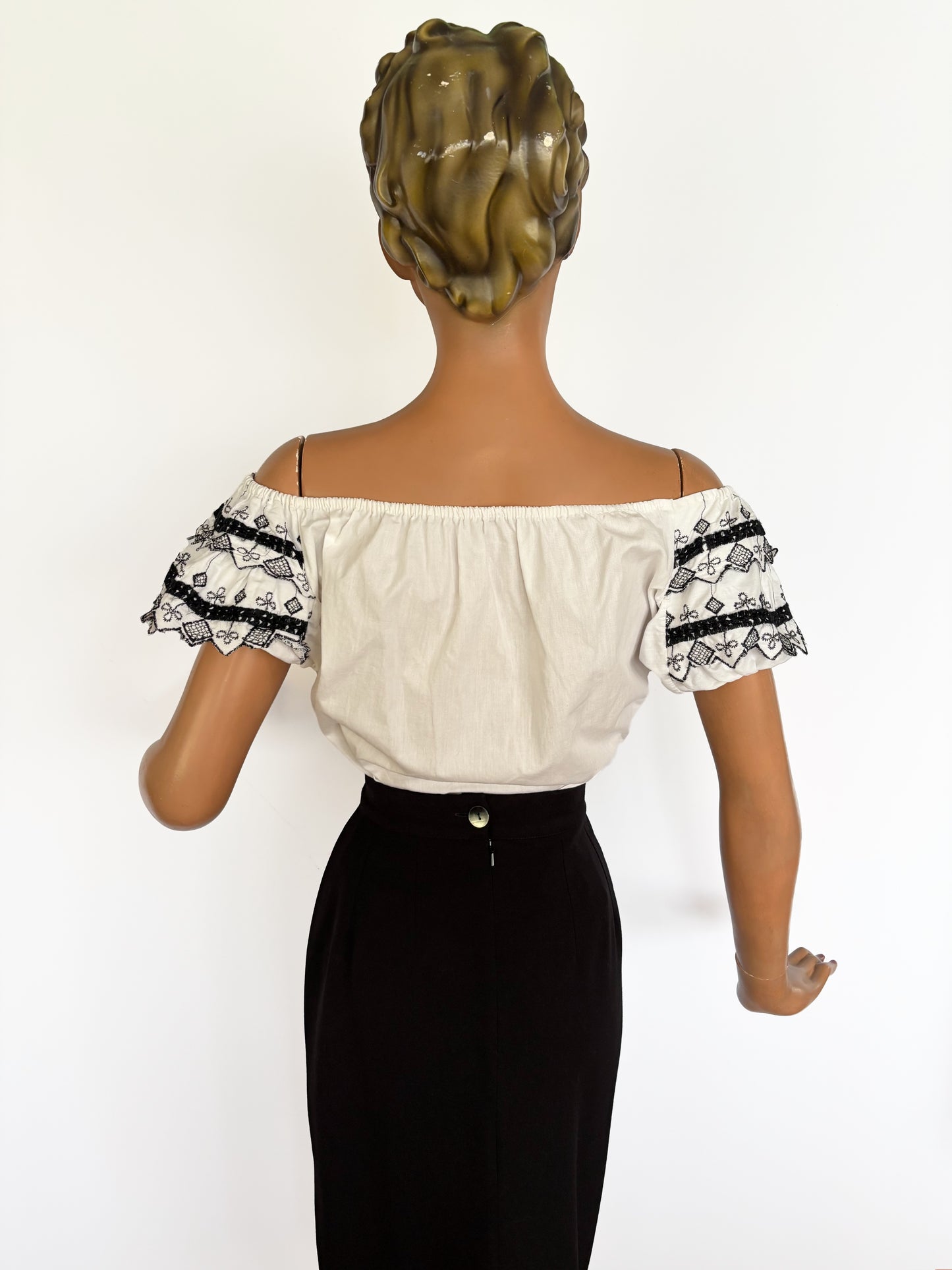 50s/60s Embroidered Patio Crop Top | XXL