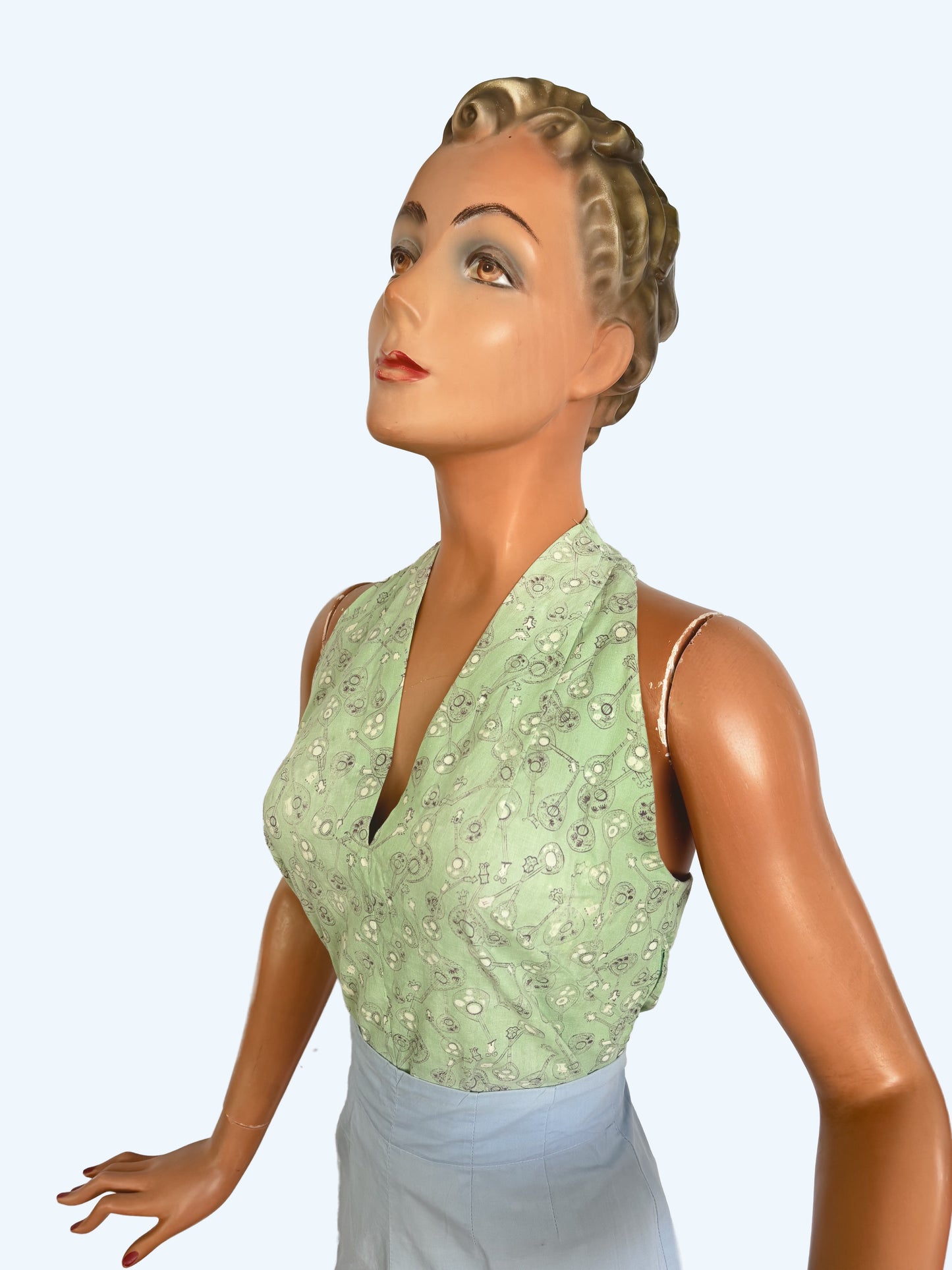 XS | 50s Style Light Green Halter Top with Mandoline Novelty Print
