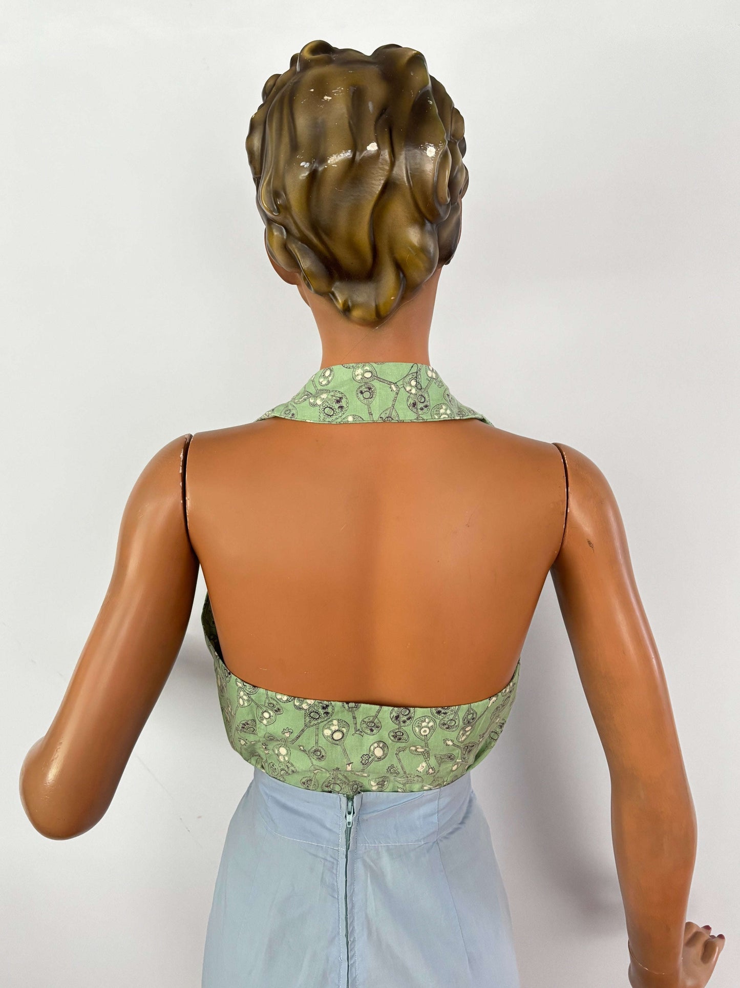 XS | 50s Style Light Green Halter Top with Mandoline Novelty Print Lily Scarlet