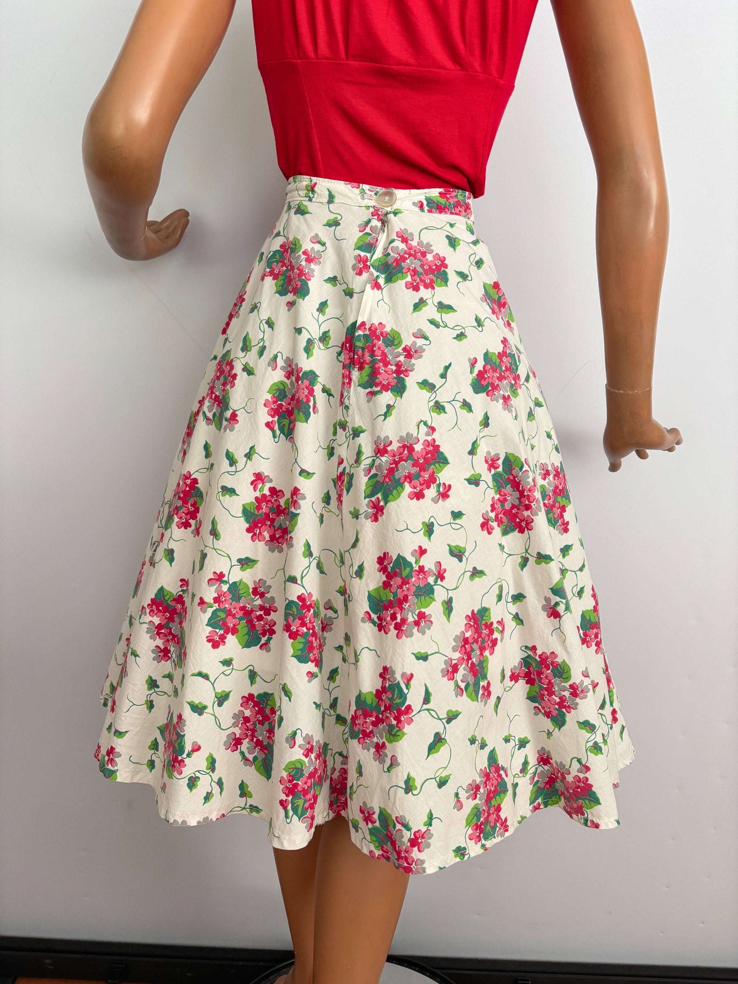 S/M | 1950s Off White Cotton Floral Circle Skirt Lily Scarlet