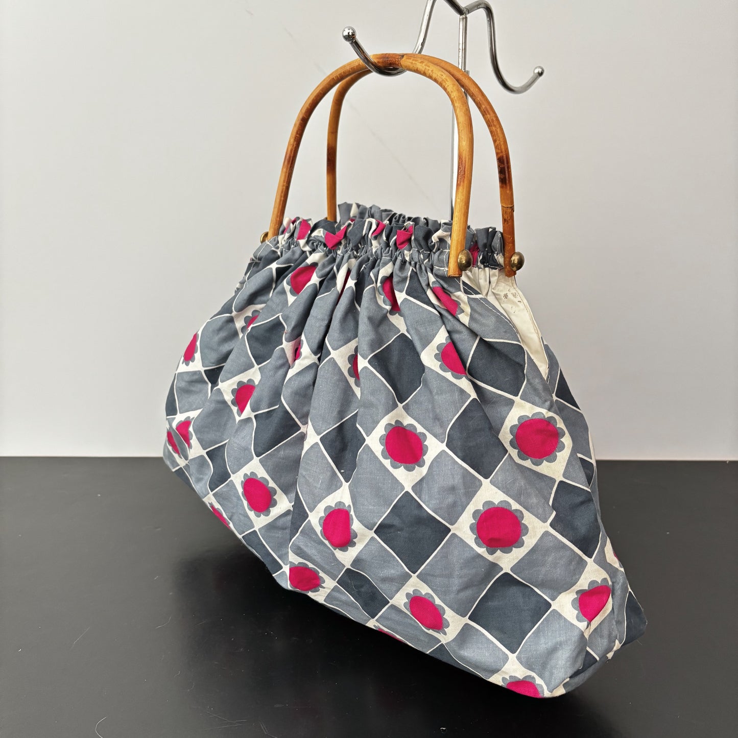 1960s Beach / Handbag With Bamboo Handles