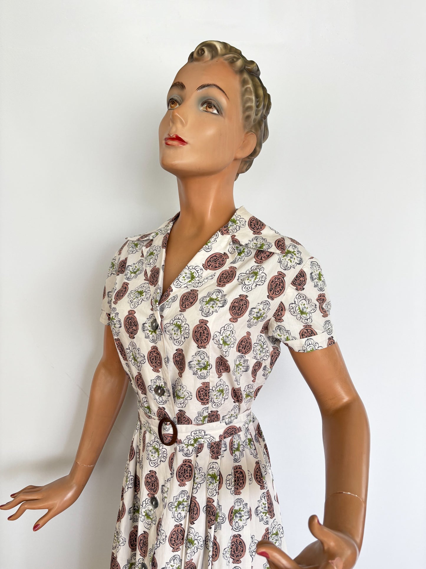 1940s 1950s Novelty Lock Print Button Down Dress w. Matching Belt | M