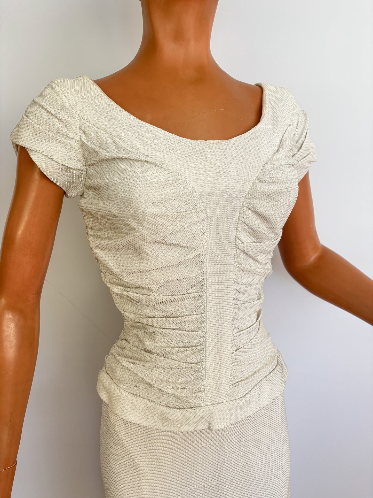 1950s Winnie Marsh Off-White Wiggle Dress With Silver Lurex | XS