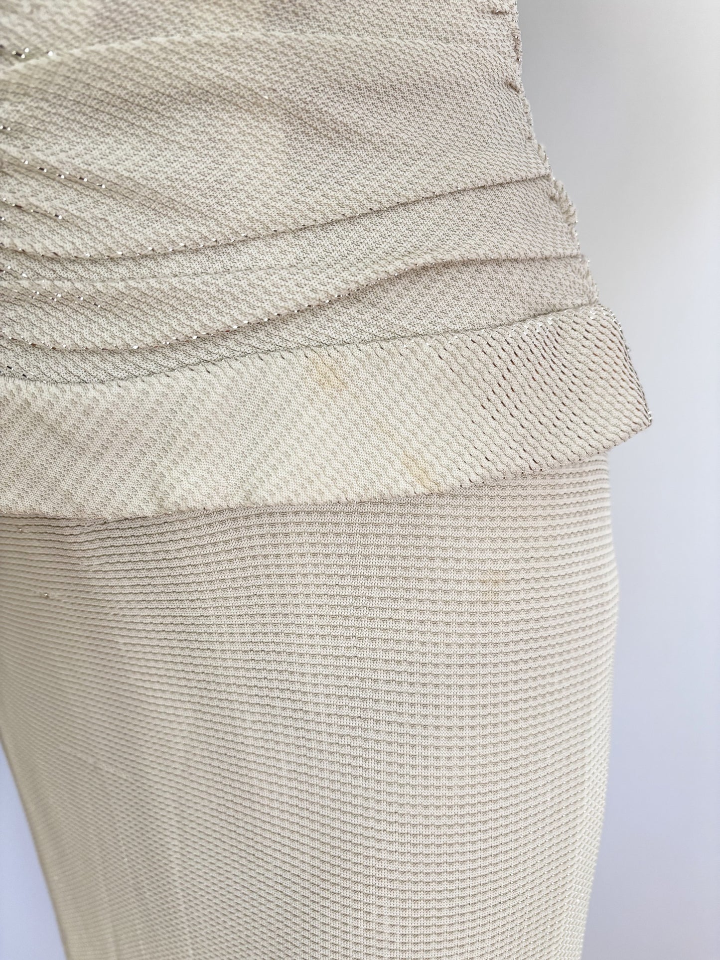 1950s Winnie Marsh Off-White Wiggle Dress With Silver Lurex | XS