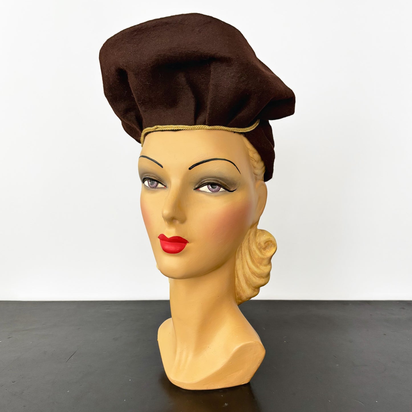 1940s Brown Felt Halo Beret