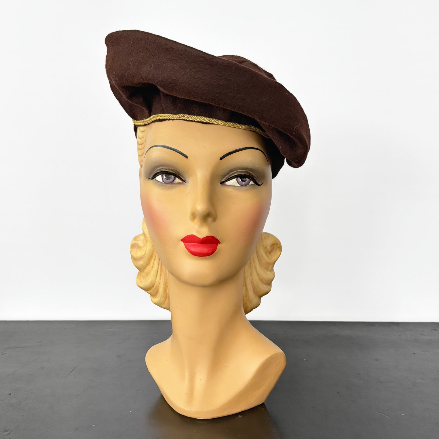 1940s Brown Felt Halo Beret