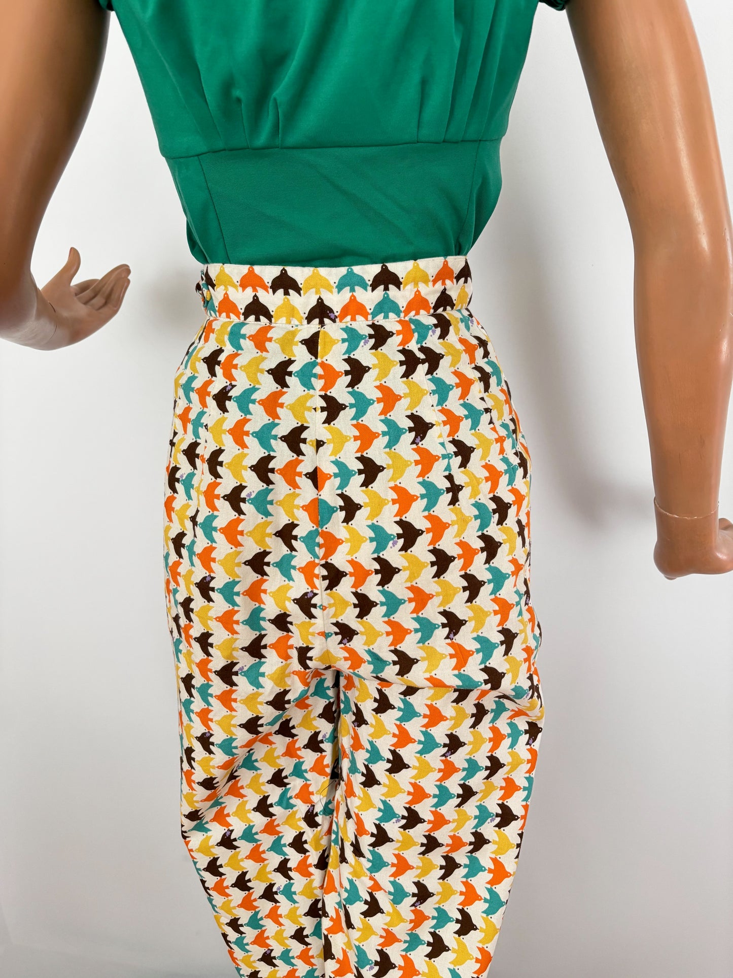 1950s Style Harlequin Capri Pants with Bird Print | S