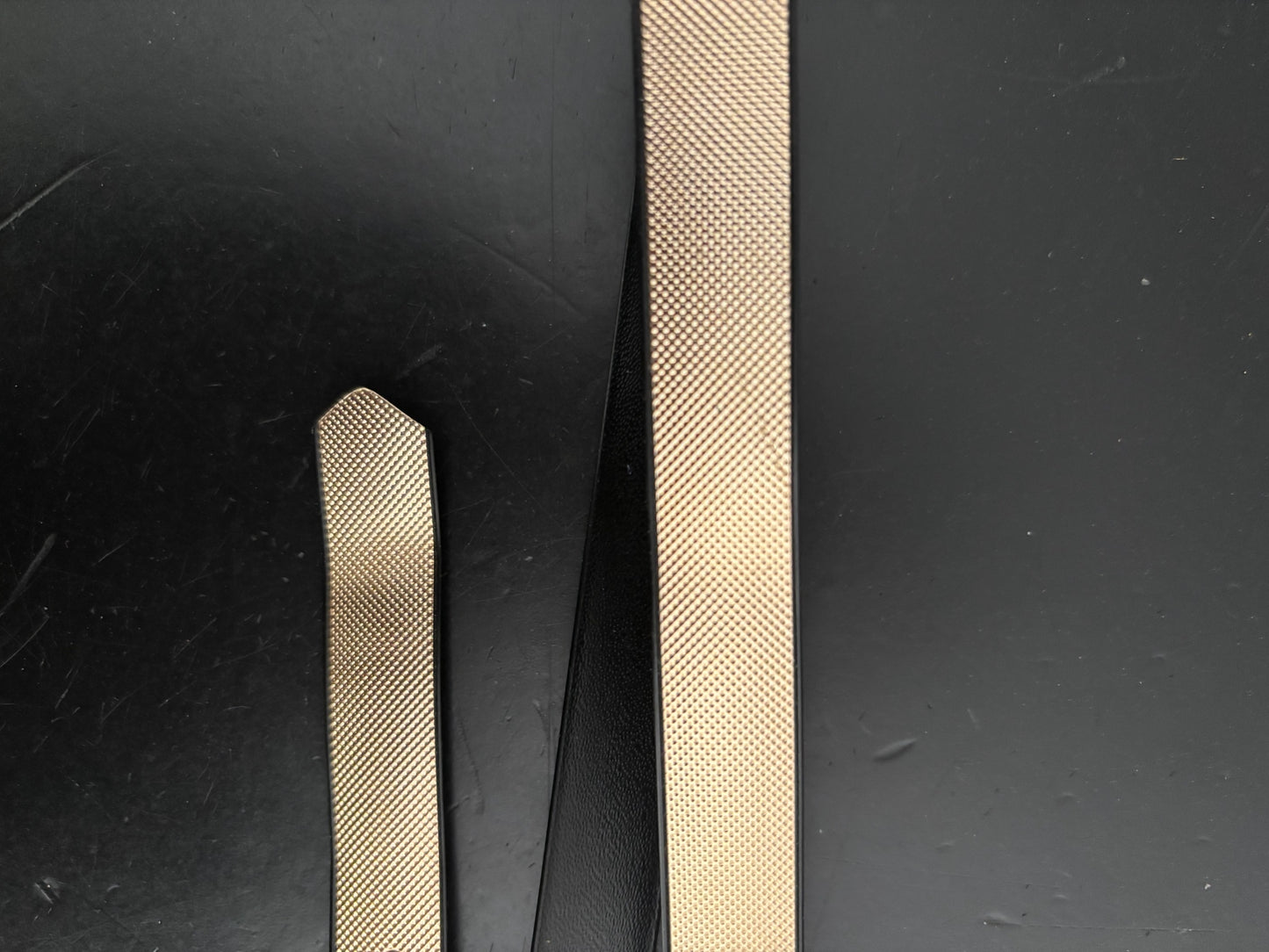 1960s Gold Textured Skinny Belt