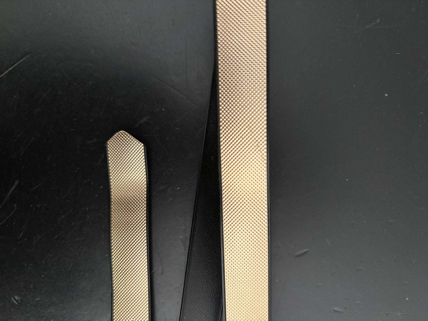 1960s Gold Textured Skinny Belt Lily Scarlet