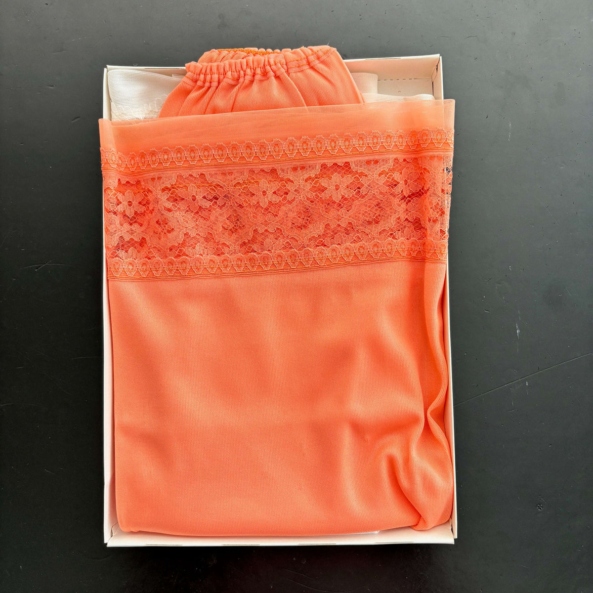 L | Vintage 1960s Underskirt Apricot Lily Scarlet