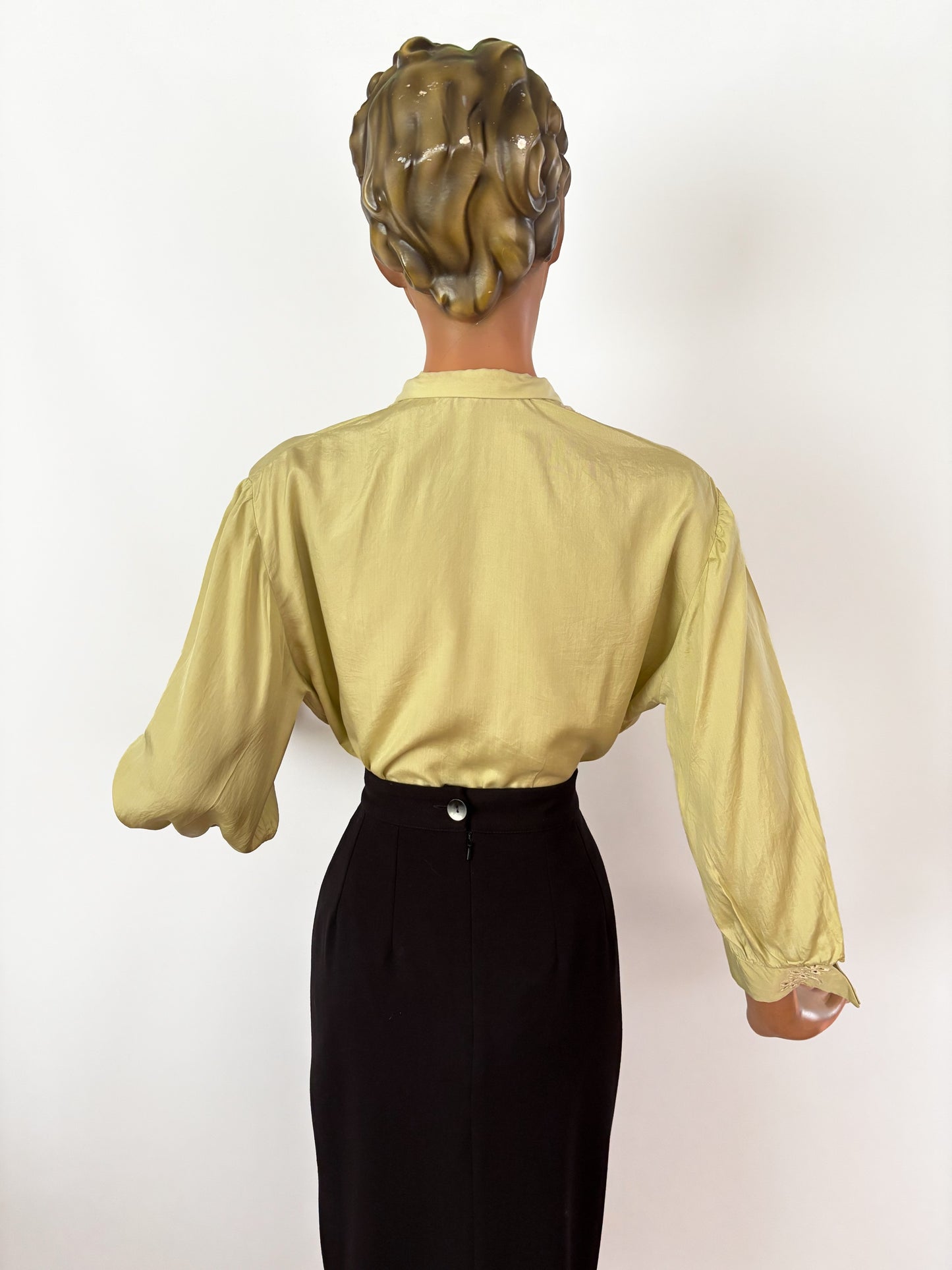 1940s 1950s Embroidered Silk Mesh Panel Blouse | XL/XXL