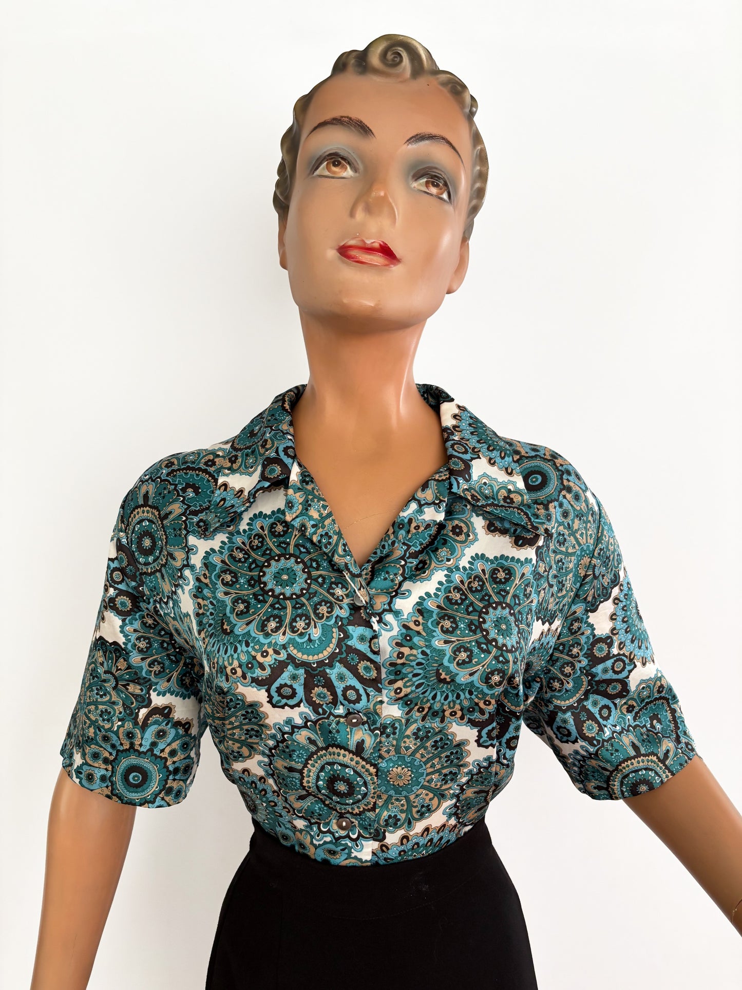 1960s Psychedelic Print Viscose Blouse | 4XL