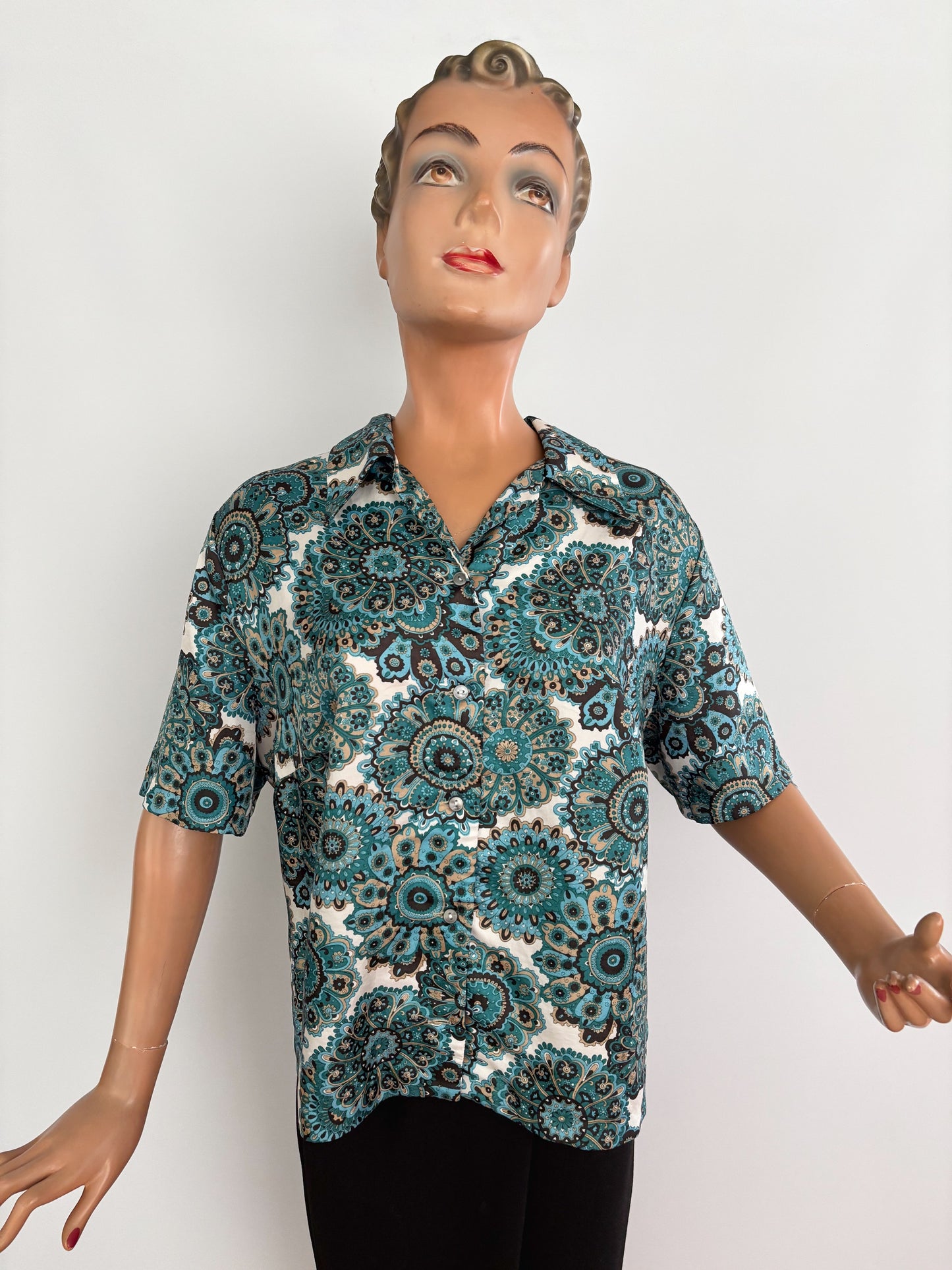 1960s Psychedelic Print Viscose Blouse | 4XL