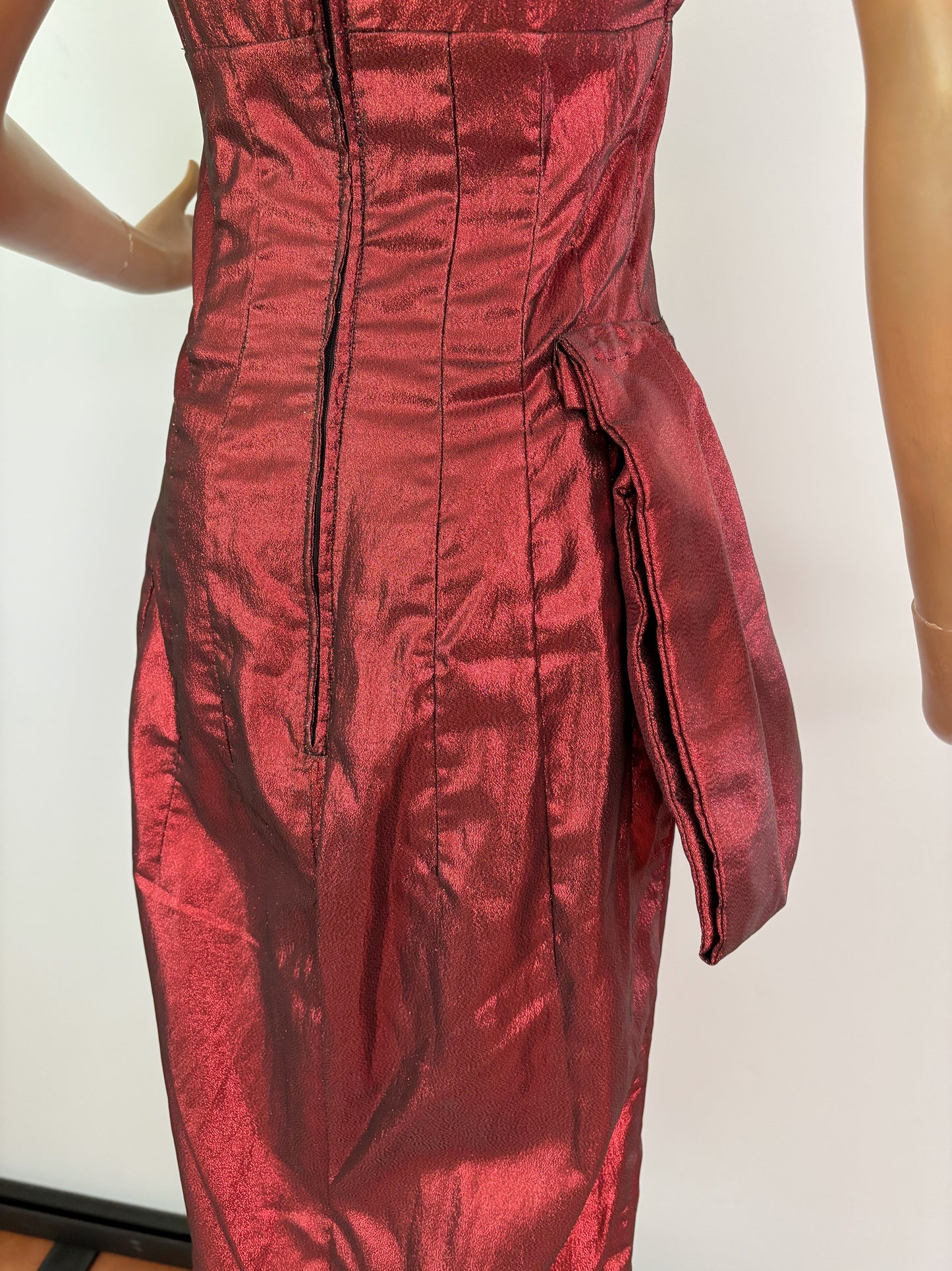XS | 1950s Style Red Lamé Strapless Evening Dress