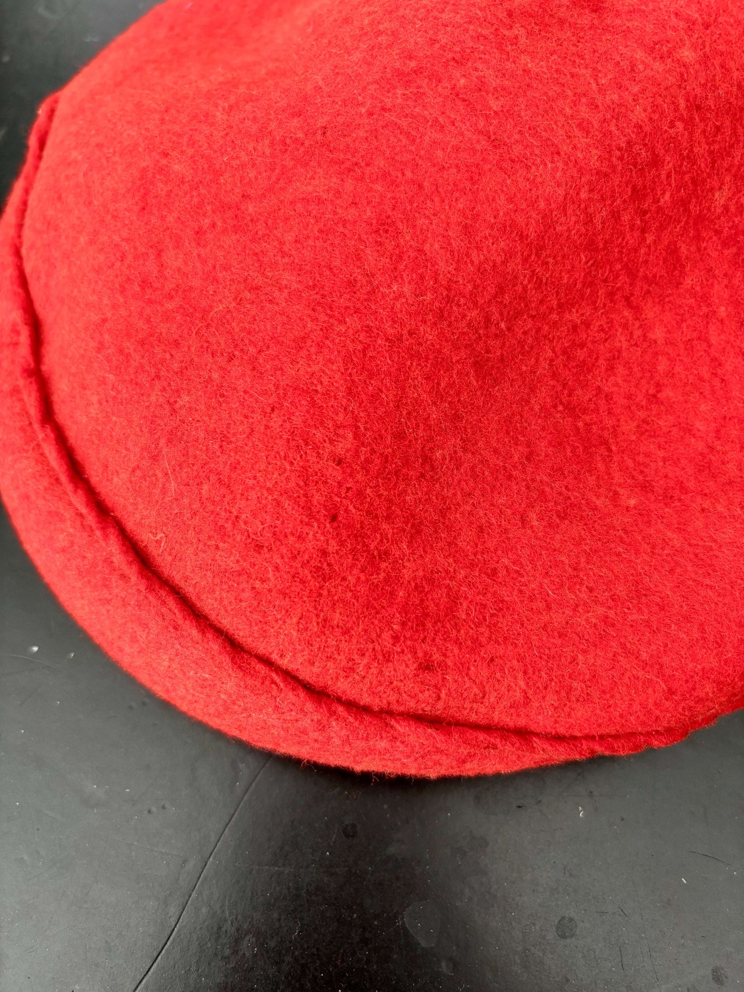 1950s Red Wool Felt Tilt Beret Lily Scarlet