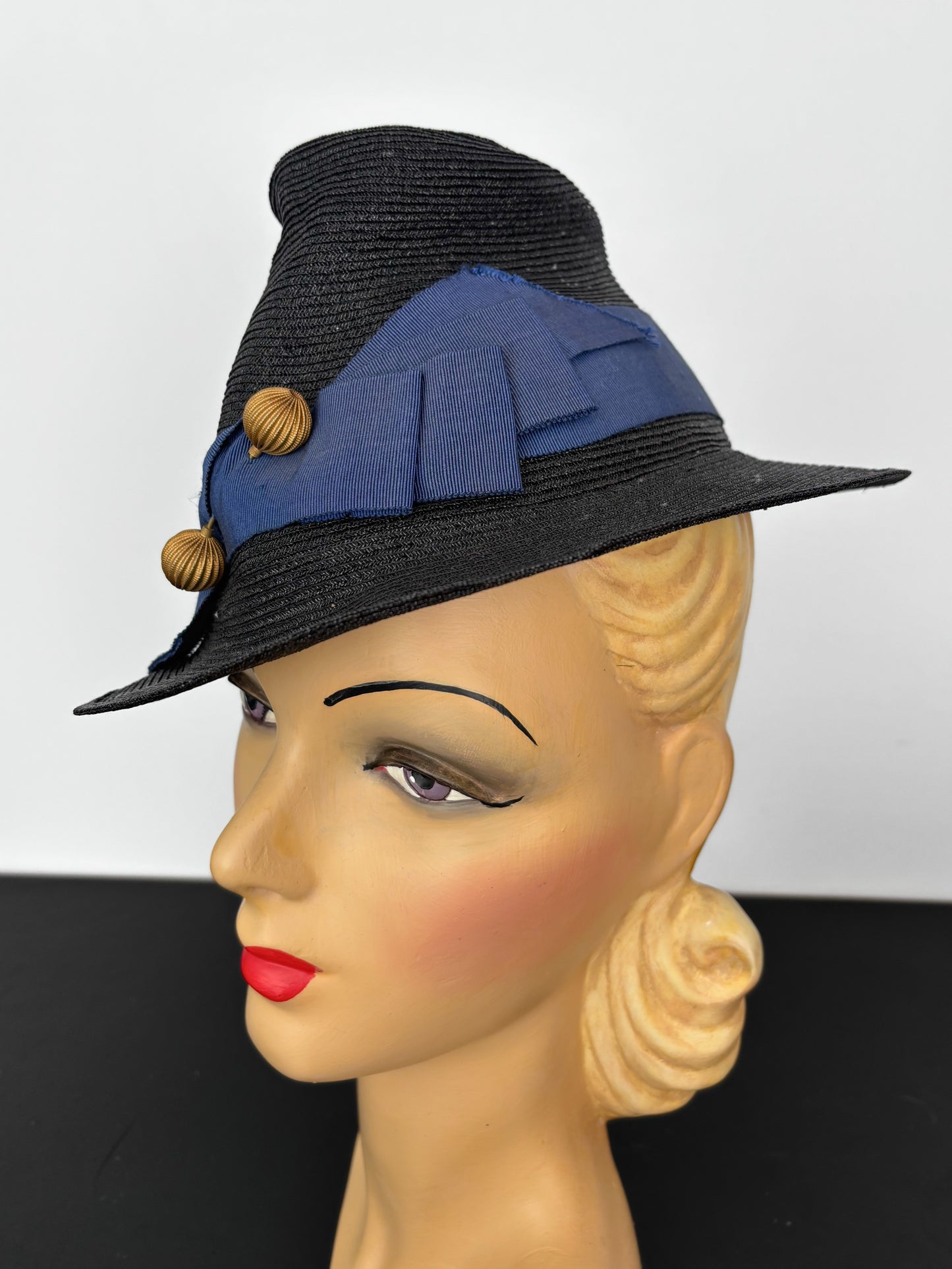 1940s Sisal Chimney Hat with Blue Ribbon and Hat Pin
