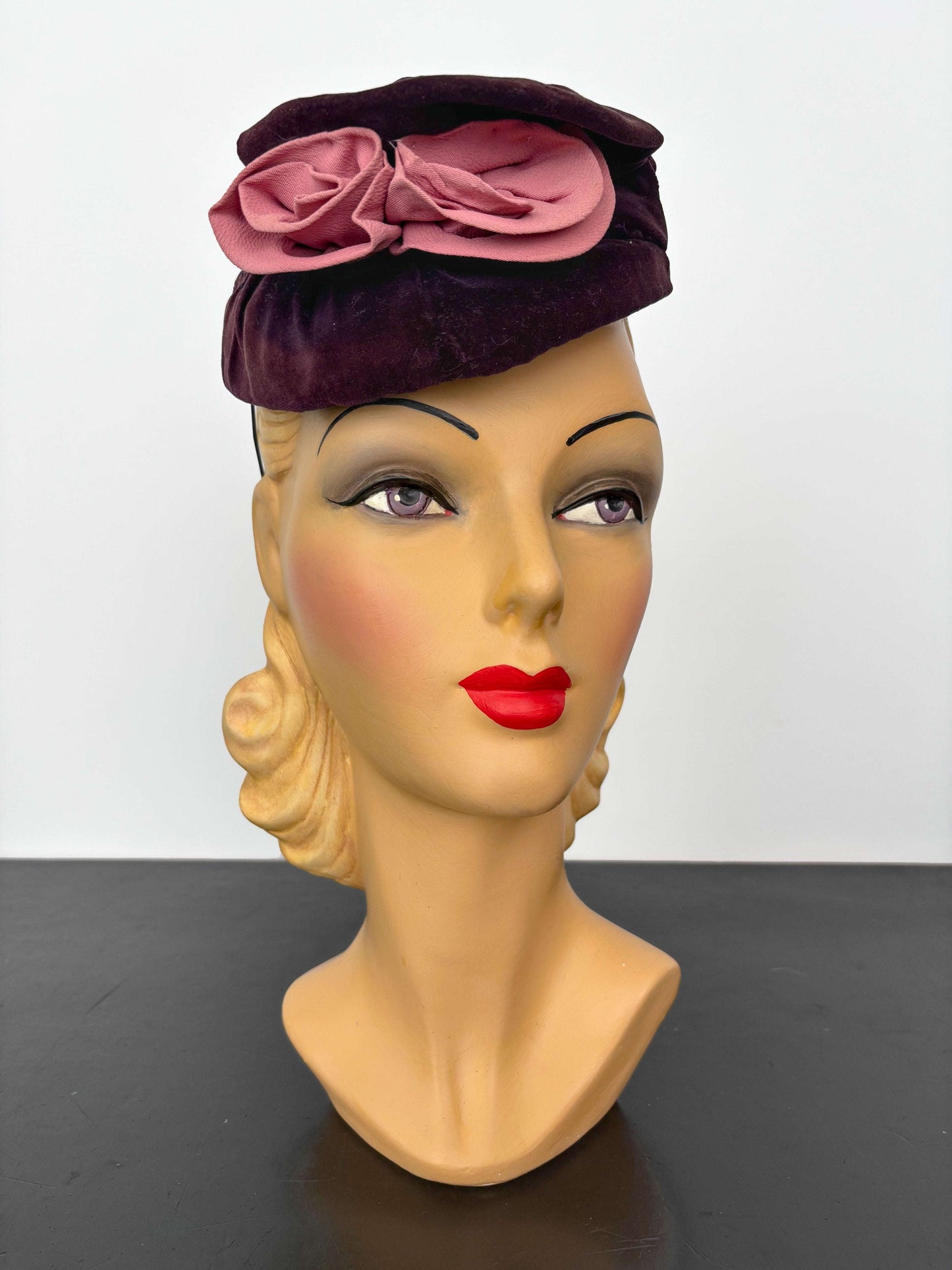 1940s Chocolate Brown Velvet Hat With Pink Roses And Bow Lily Scarlet
