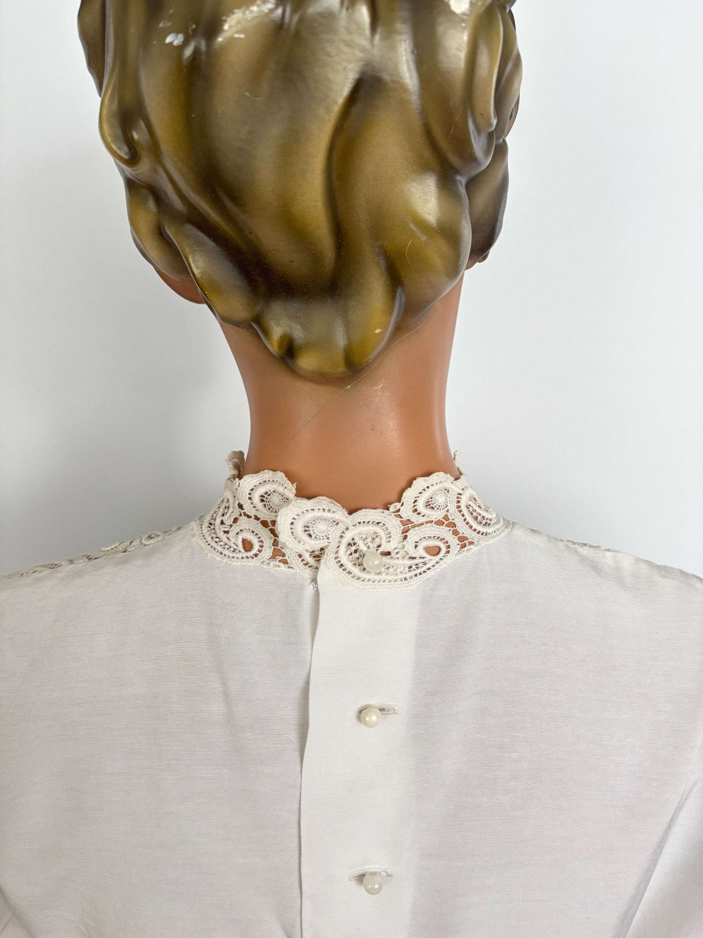 L | 1940s 1950s Lace Top Lily Scarlet