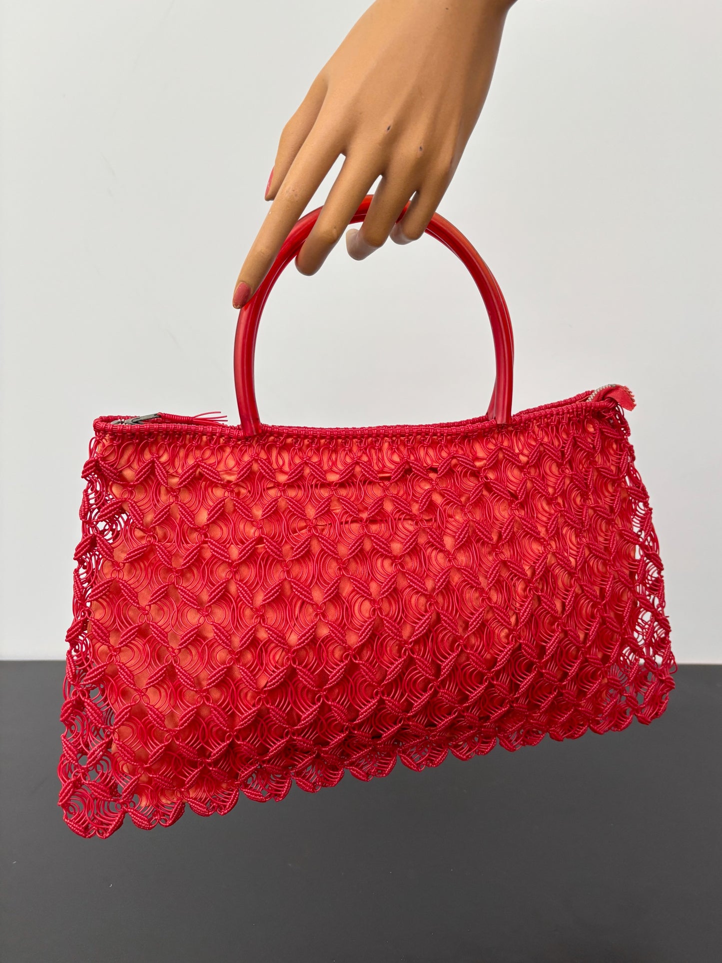 1950s/60s Red Woven Plastic Cord Handbag With Round Handles