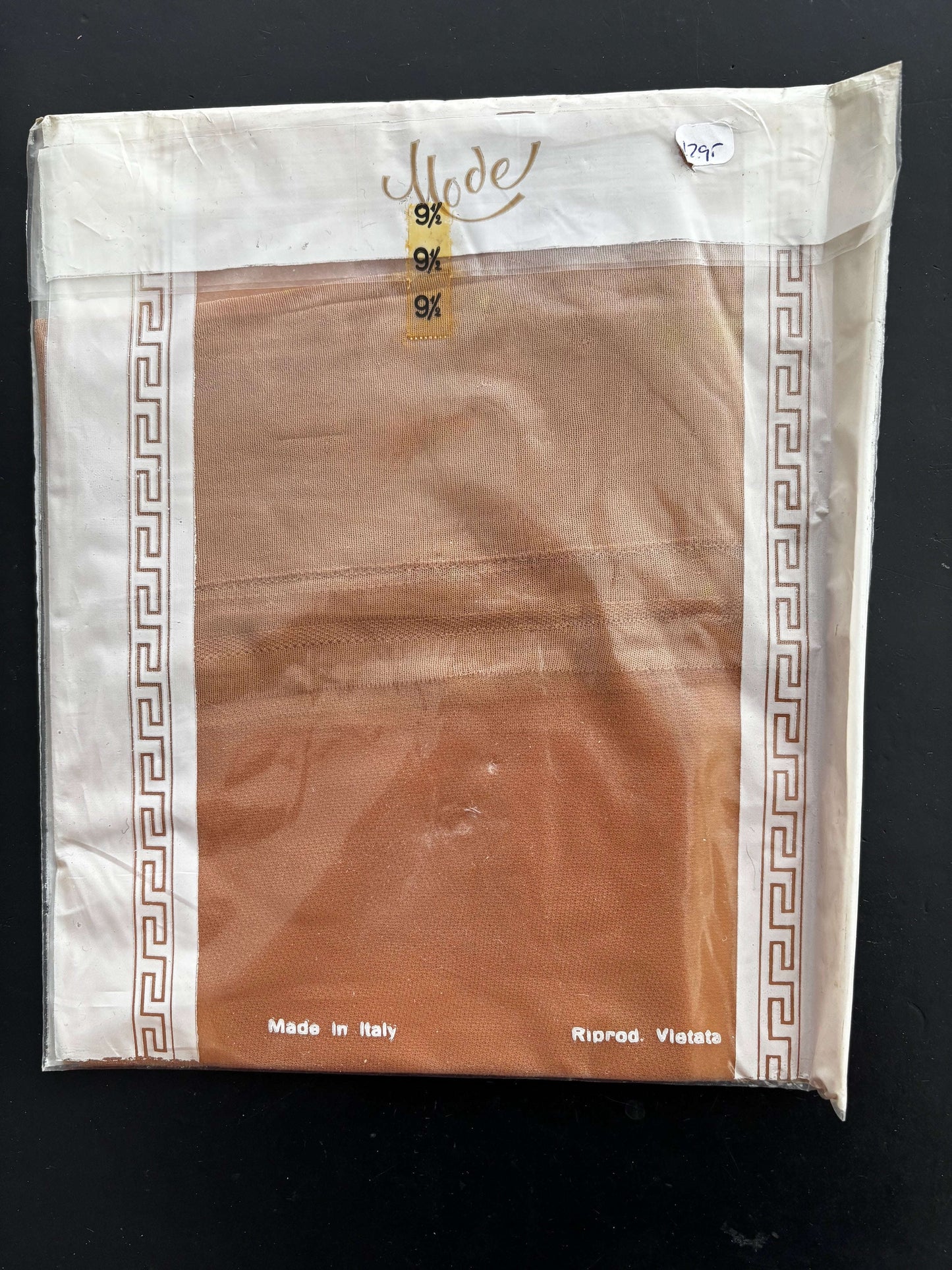 Vintage Seamless Nylon Stockings Size 9½ Mode Lily Scarlet