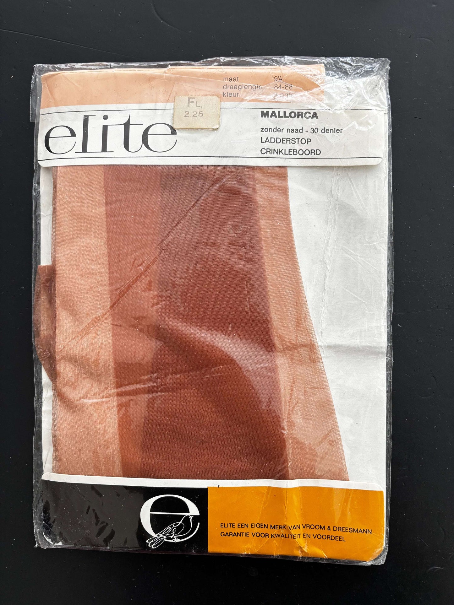 Vintage Seamless Nylon Stockings Size 9½ Elite Lily Scarlet