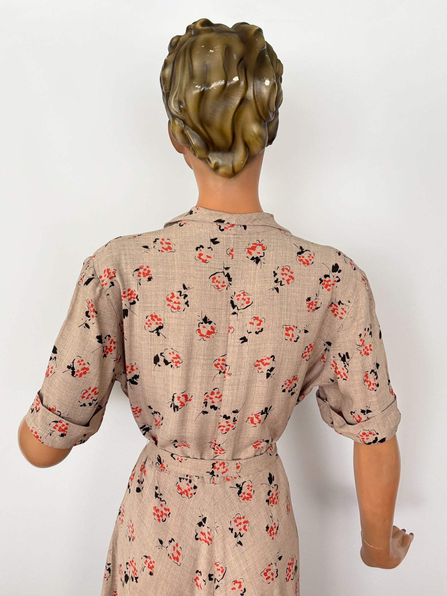 XL | 1940s Rayon Day Dress With Floral Print