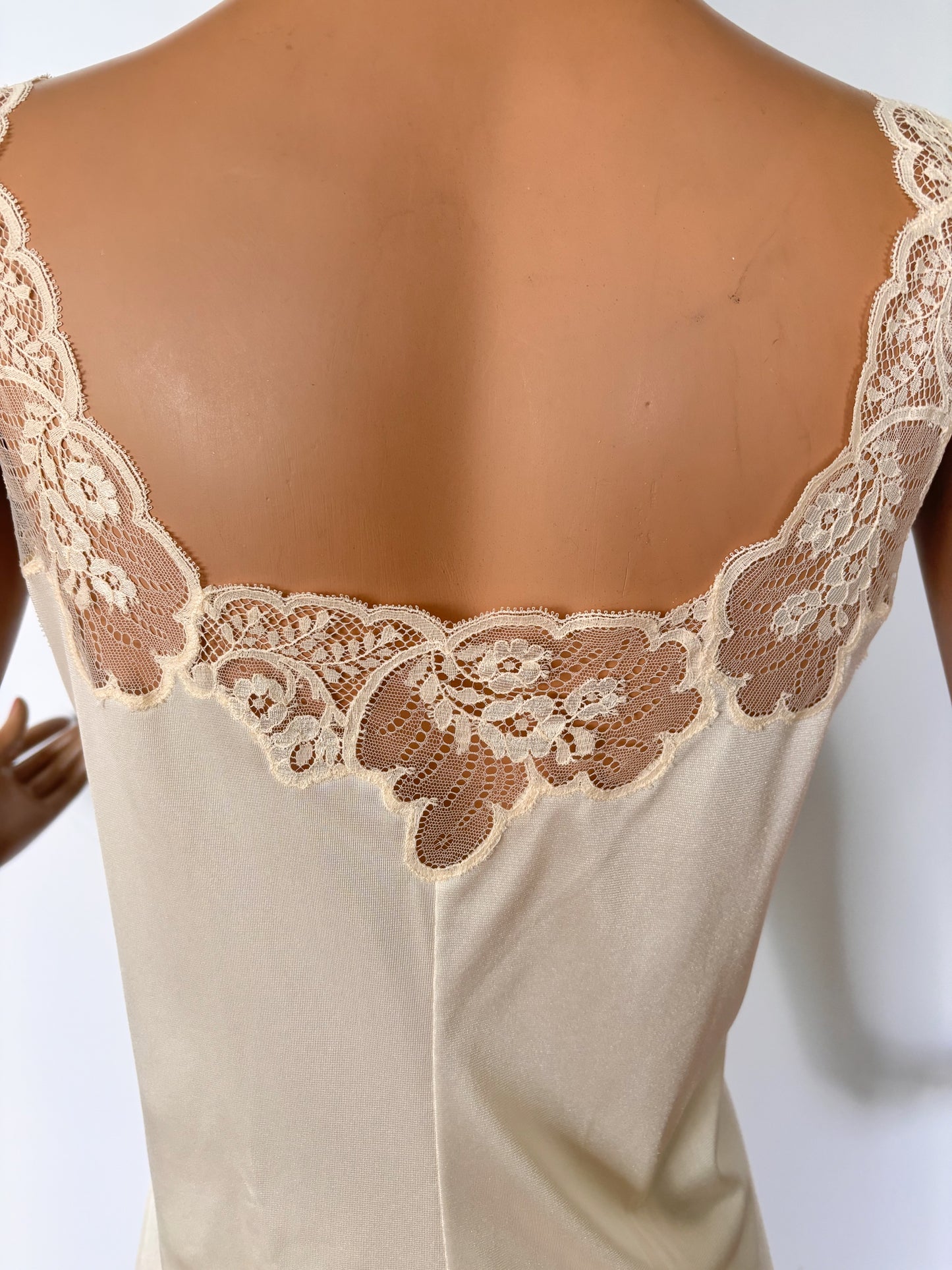 M/L | Vintage 1950s/60s Lace Cup Slip Dress