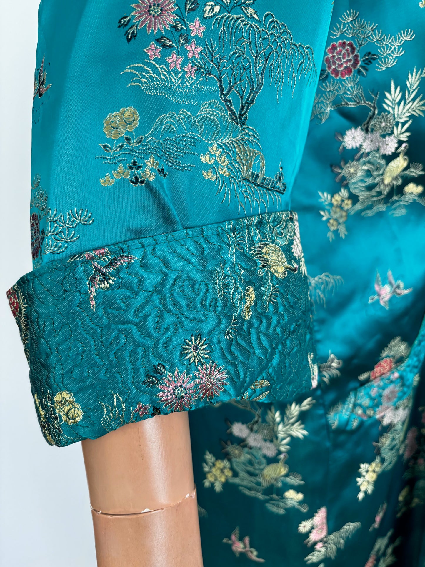 L/XL | 1950s Teal Green Satin Brocade Hostess Dress With Frog Closures