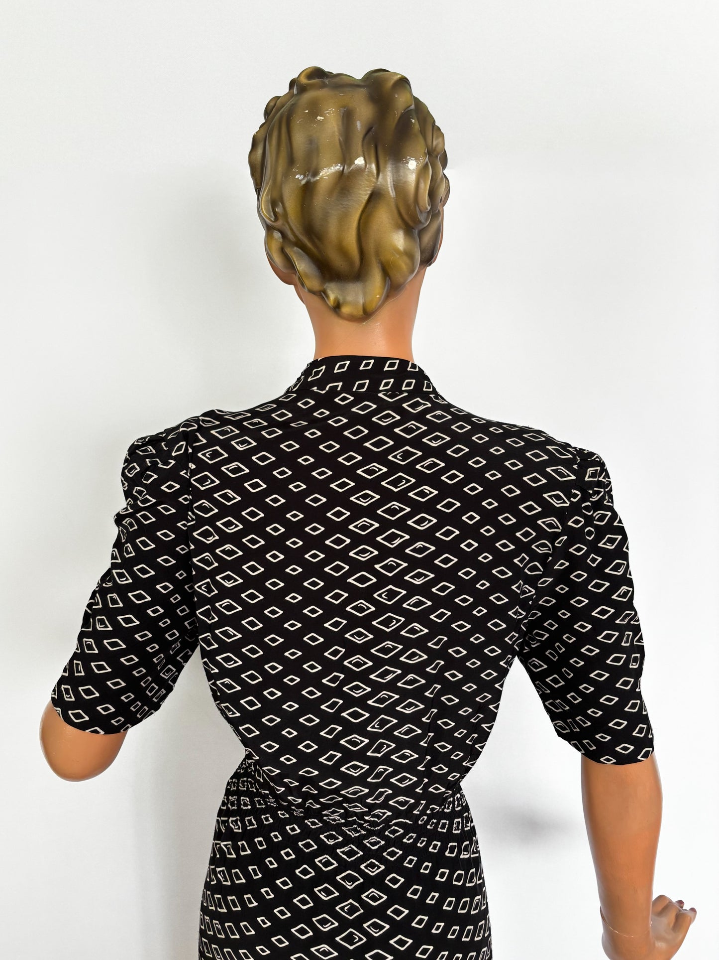 L | 1940s Style Black and White Wrap Dress With Diamond Print