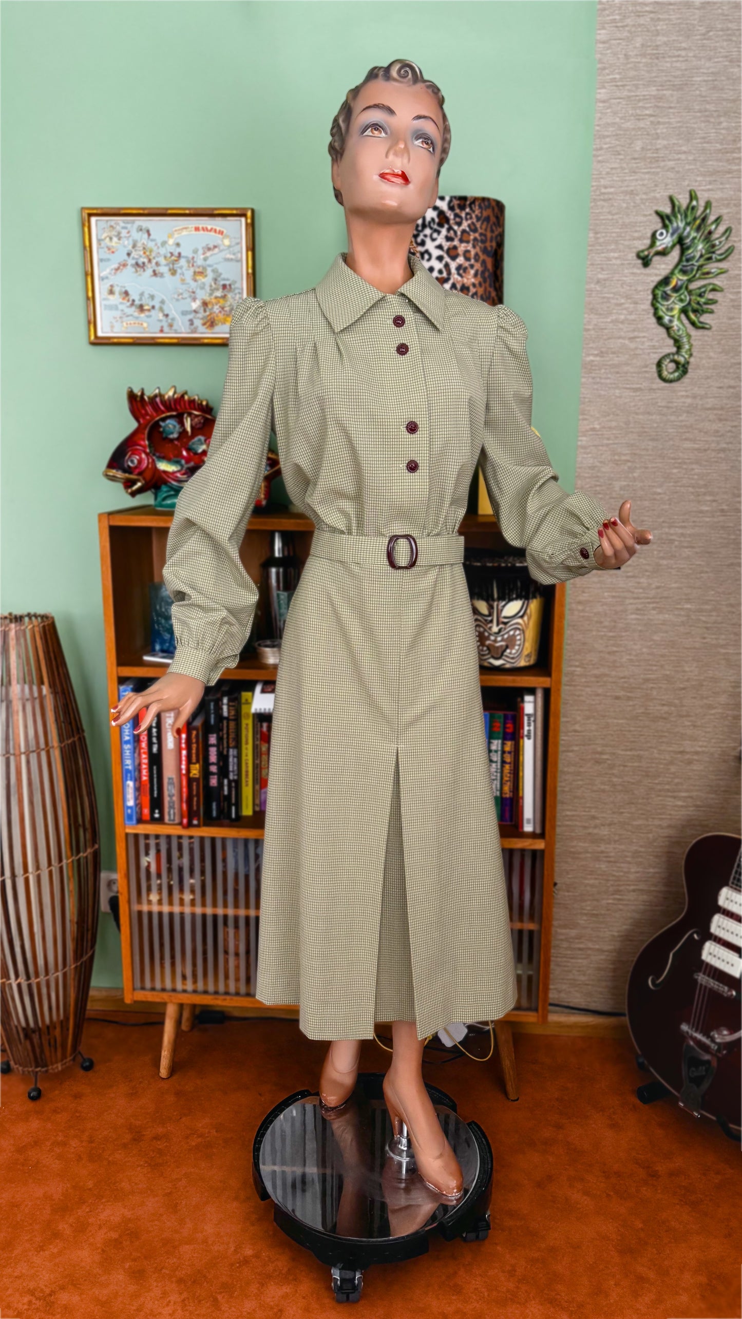 XL/XXL | 1940s Reproduction Dress In Vintage Wool
