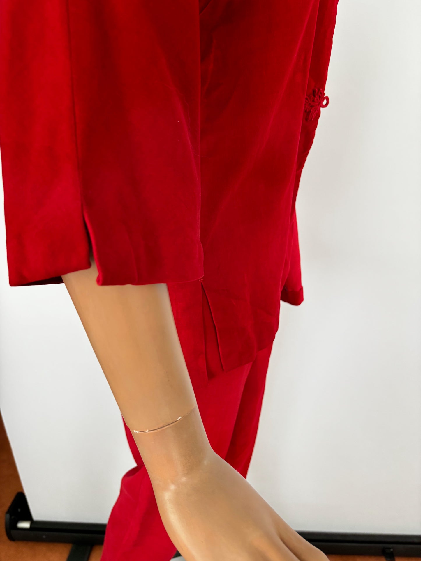 XS/S | 1950s/60s Dynasty Red Velvet Cheongsam Style Pants Set Made For Bullock’s