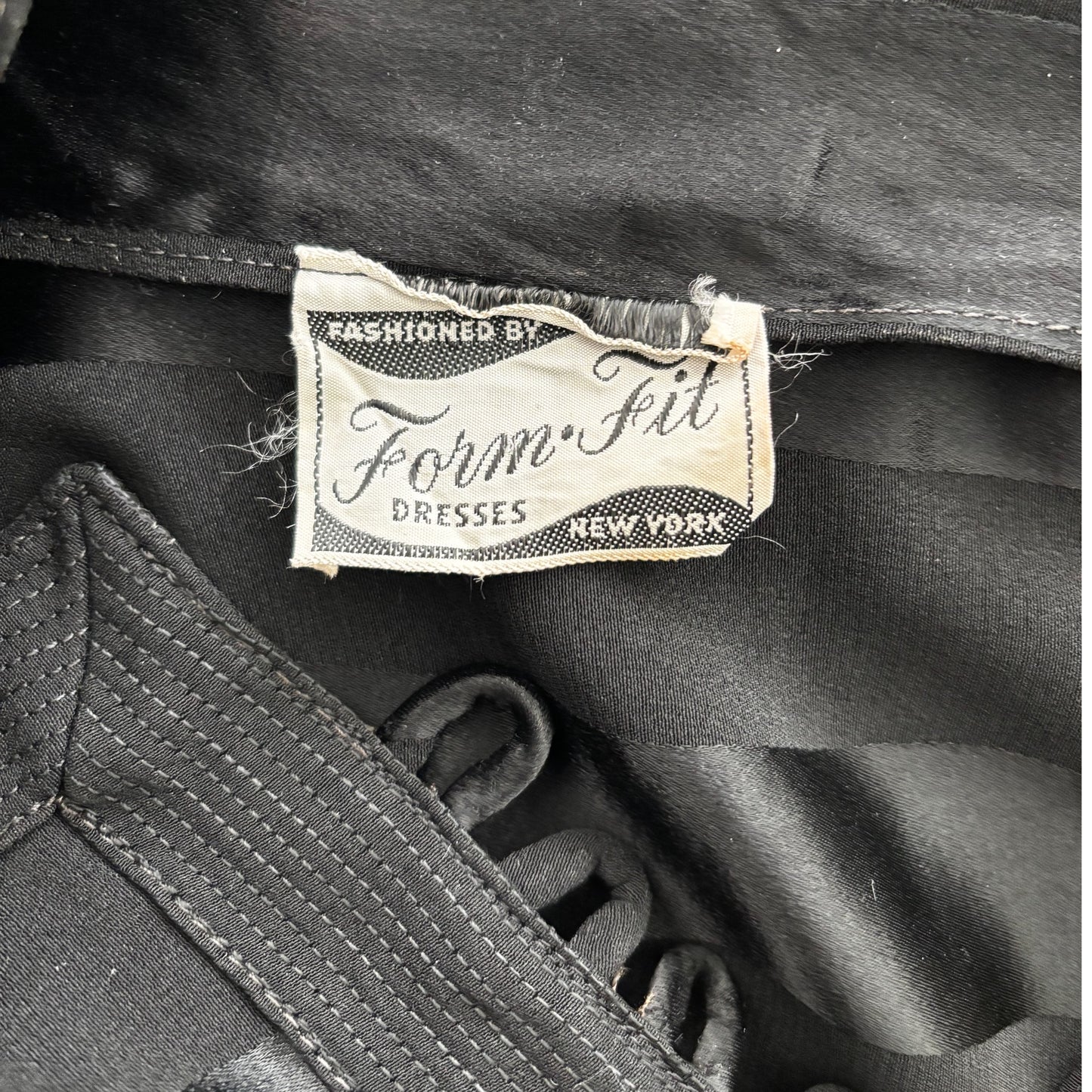 XL | 1940s/50s Black Satin Panel Dress Form Fit New York