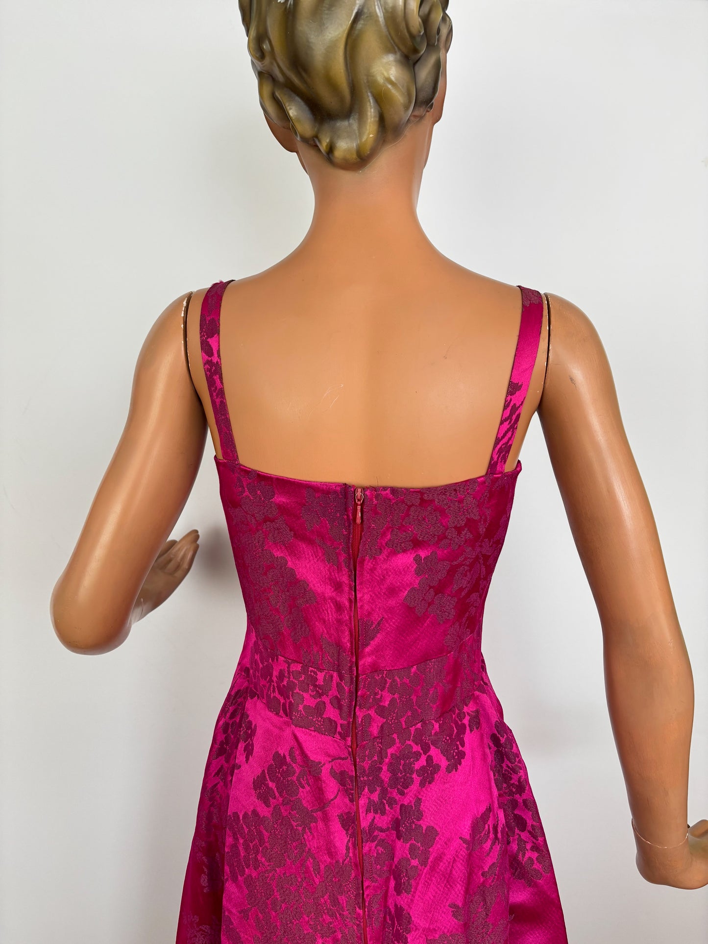S | 1950s Fuchsia Brocade Evening Dress