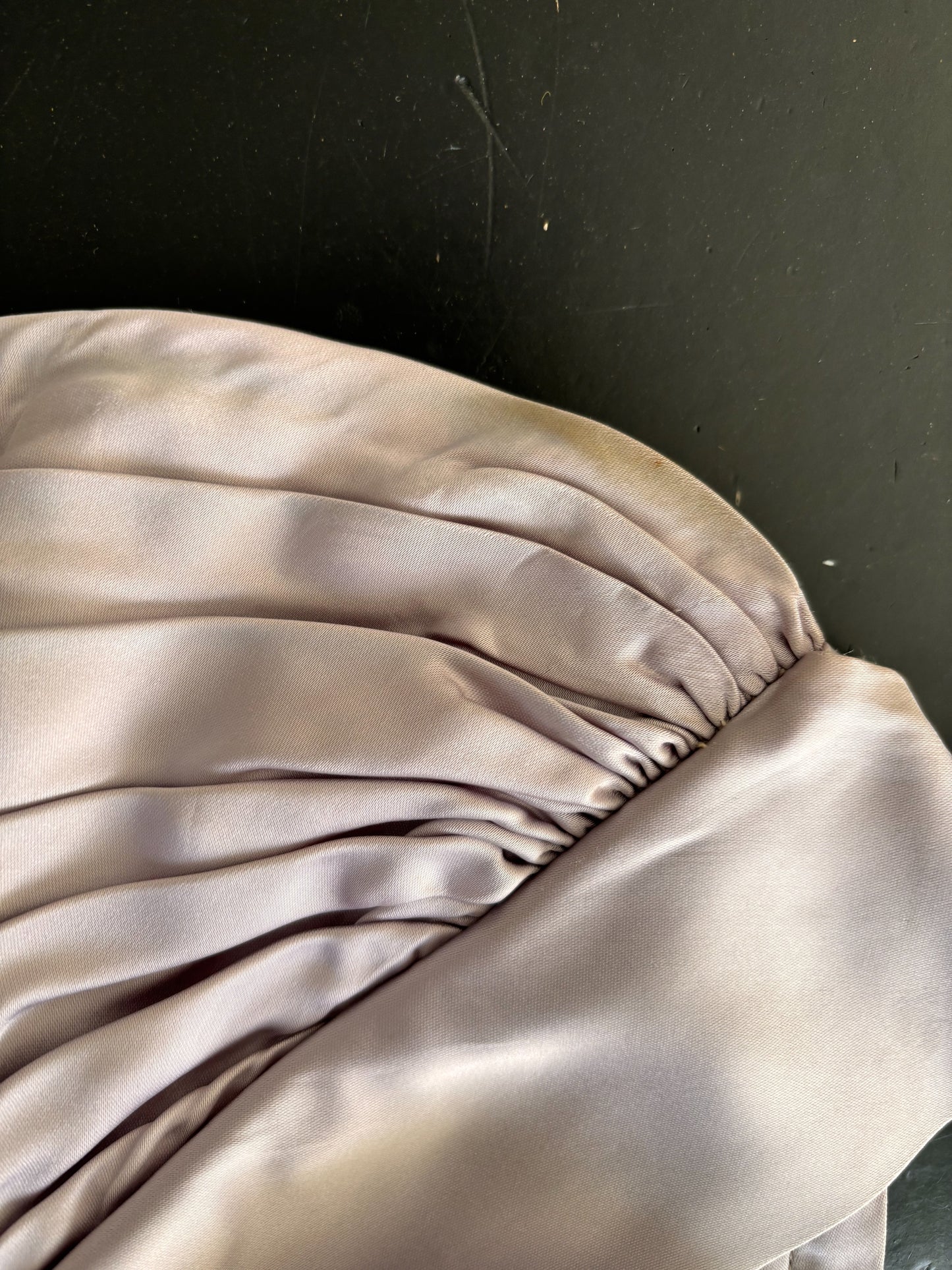 XXS/XS | 1950s Pearl Grey Satin Pencil Dress